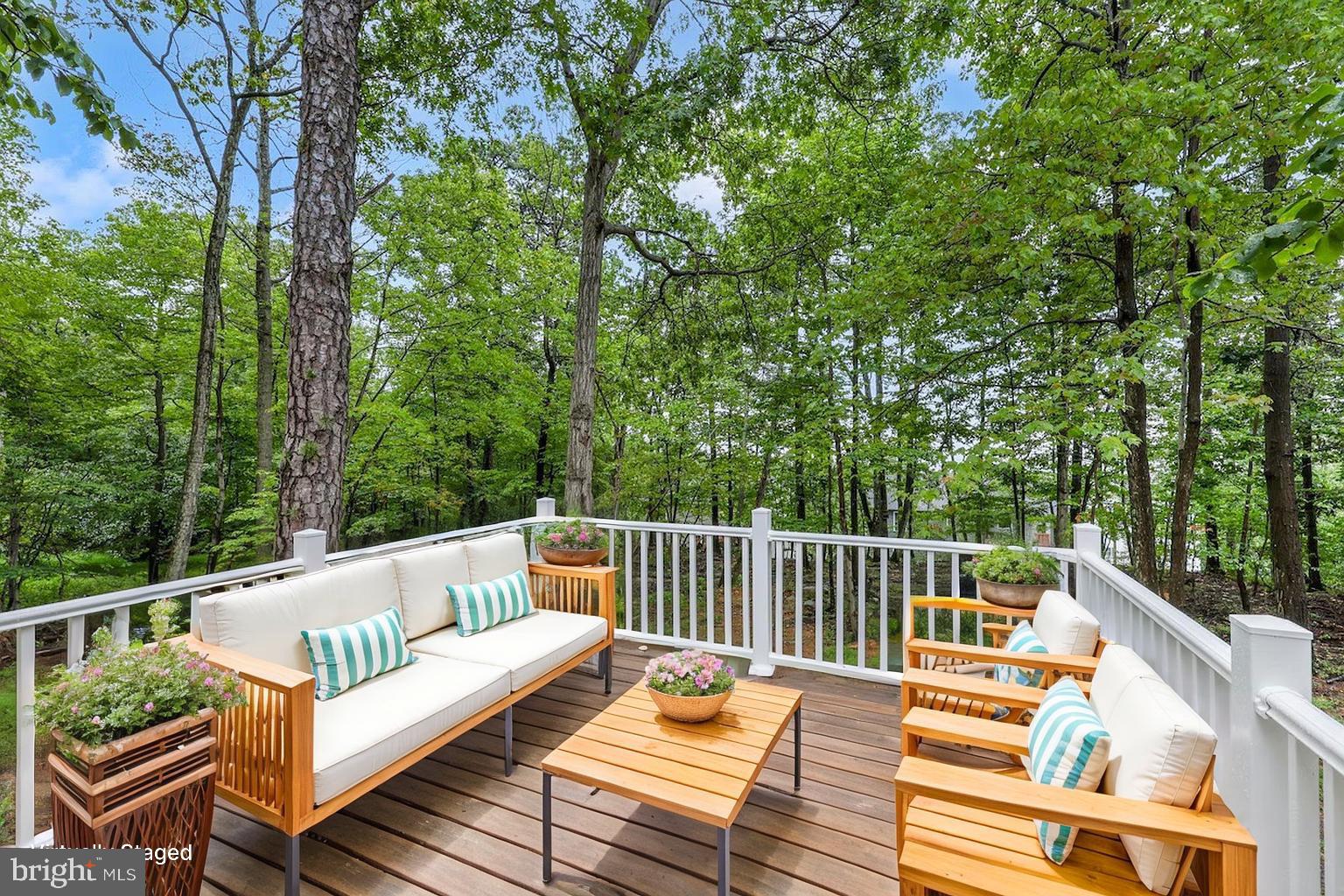 MT FALLS PARK - Residential