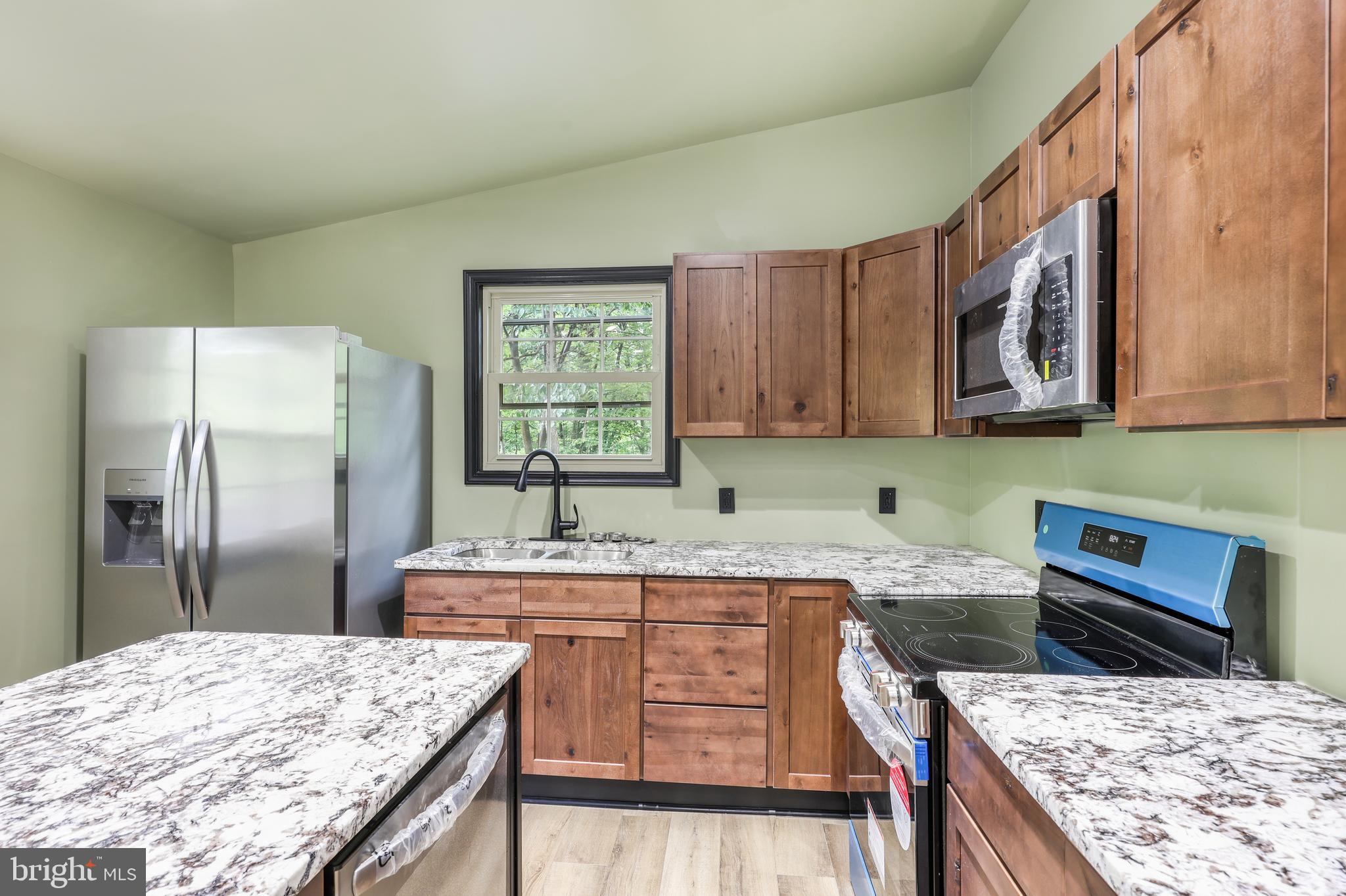 MT FALLS PARK - Residential