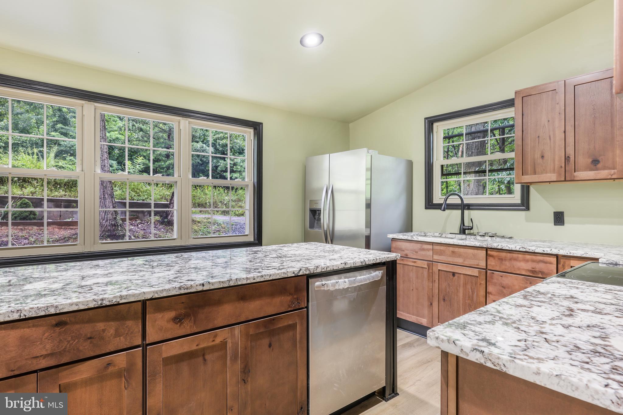 MT FALLS PARK - Residential