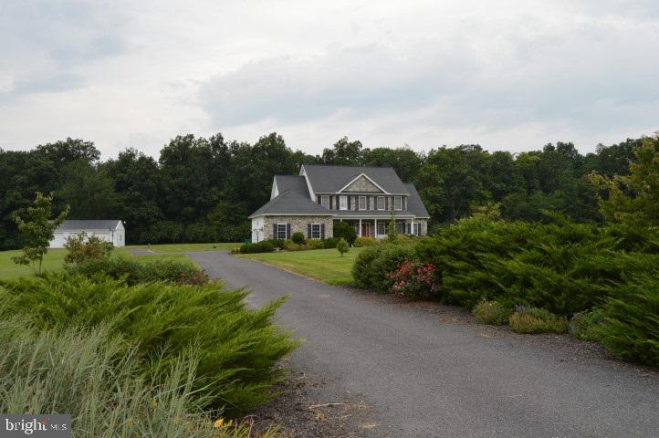 SUNRISE ESTATES - Residential