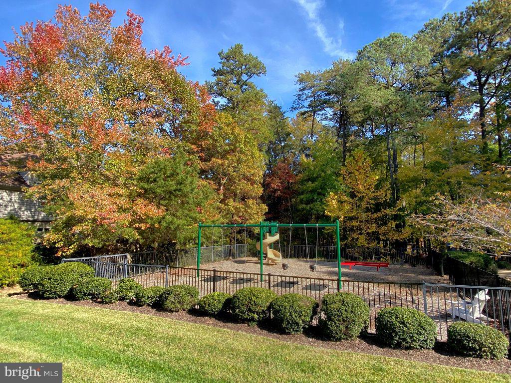 FAWN LAKE - Residential