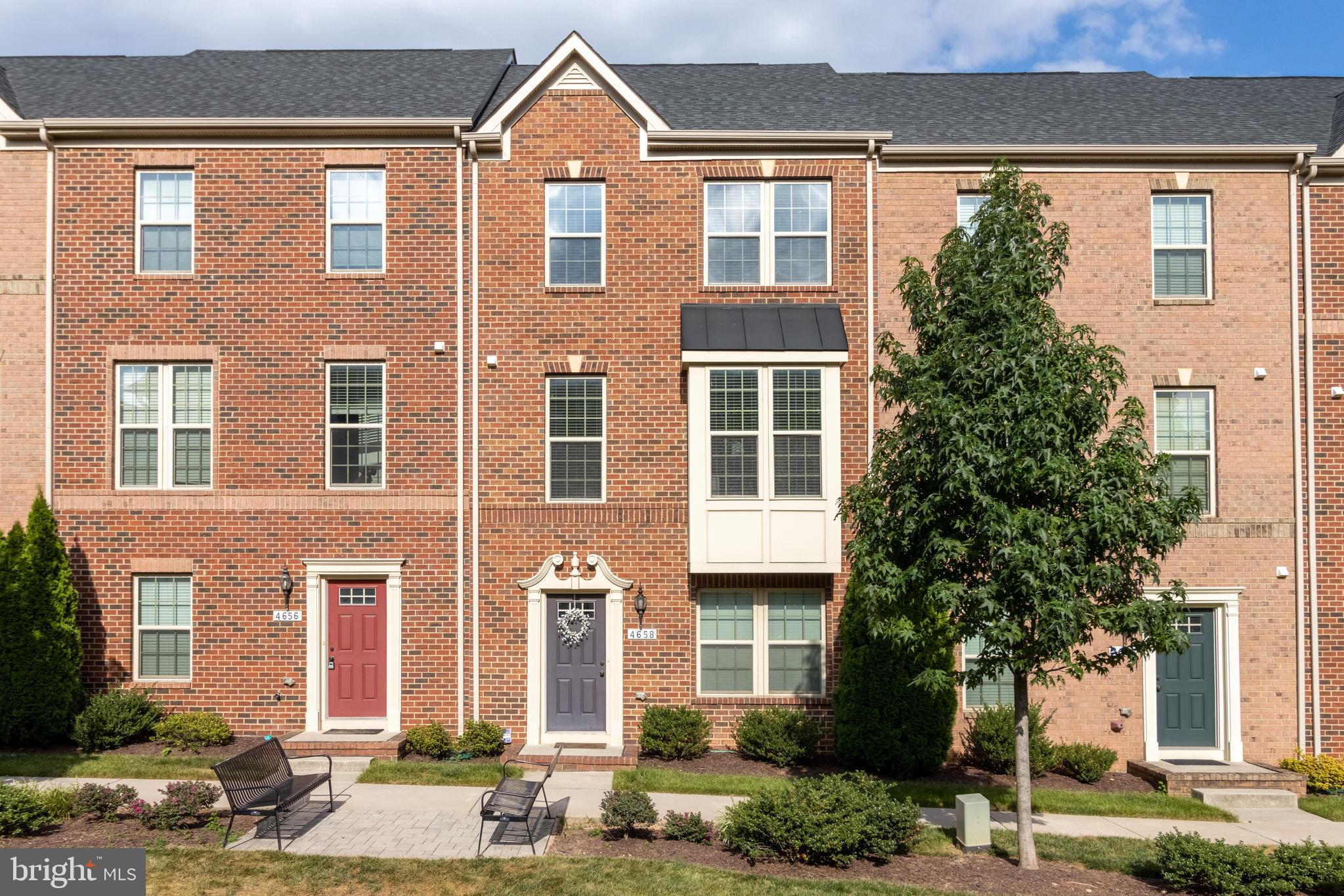 O'DONNELL SQUARE - Residential Lease