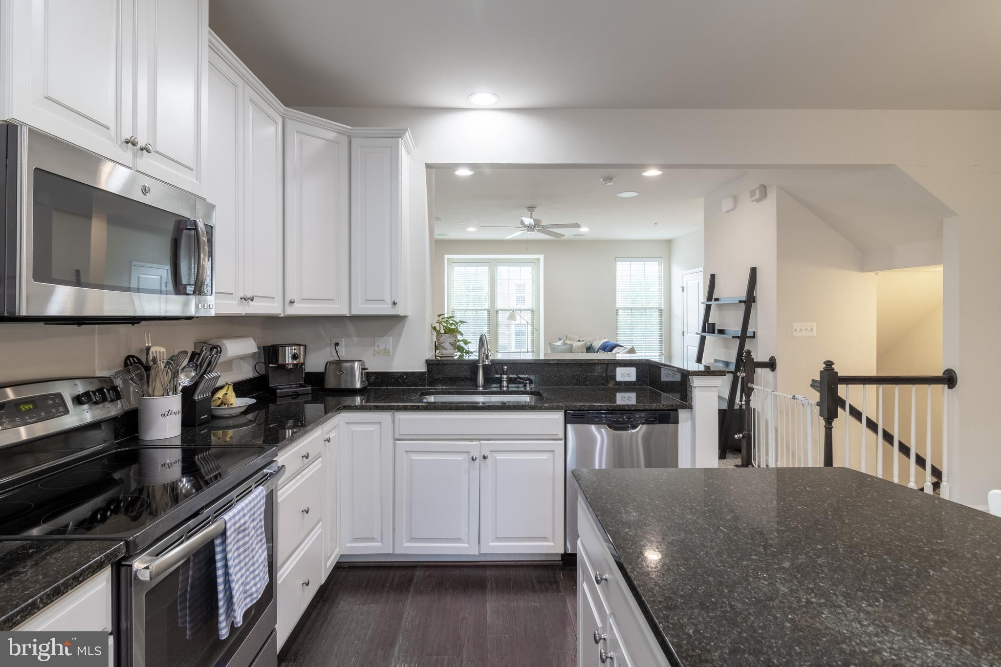 O'DONNELL SQUARE - Residential Lease