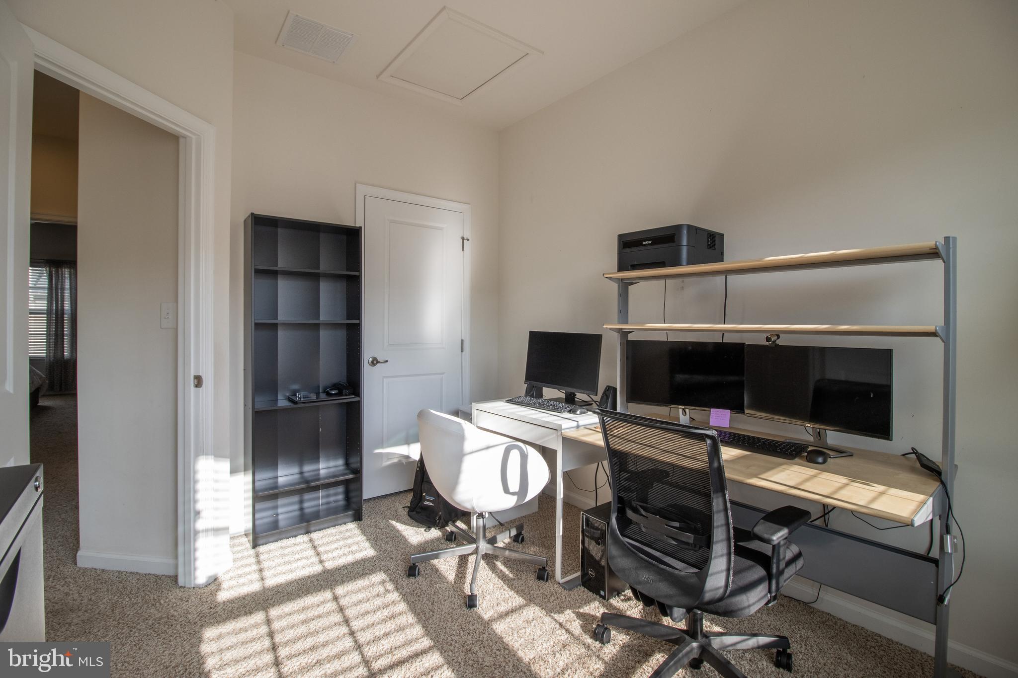 O'DONNELL SQUARE - Residential Lease