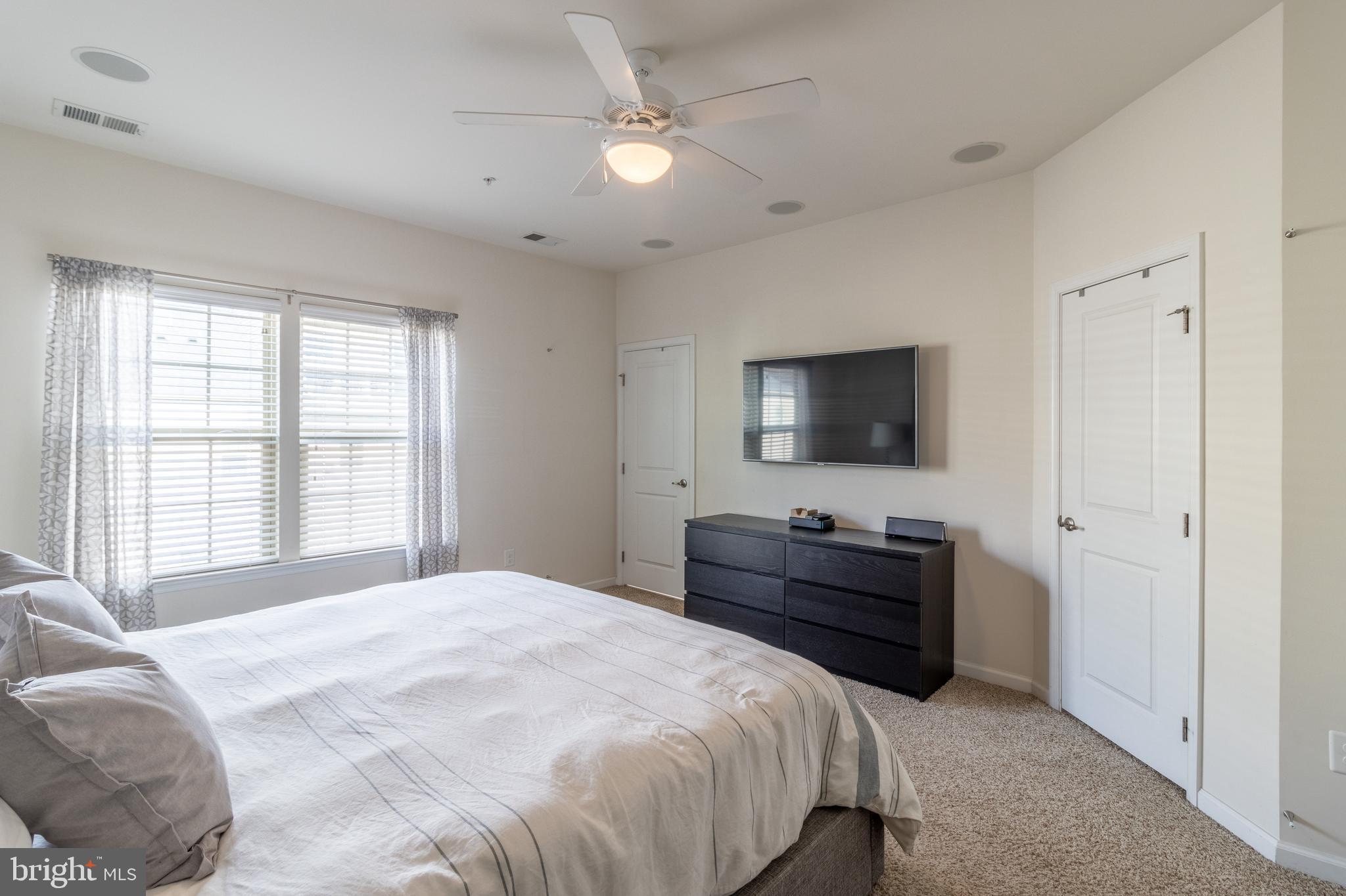 O'DONNELL SQUARE - Residential Lease