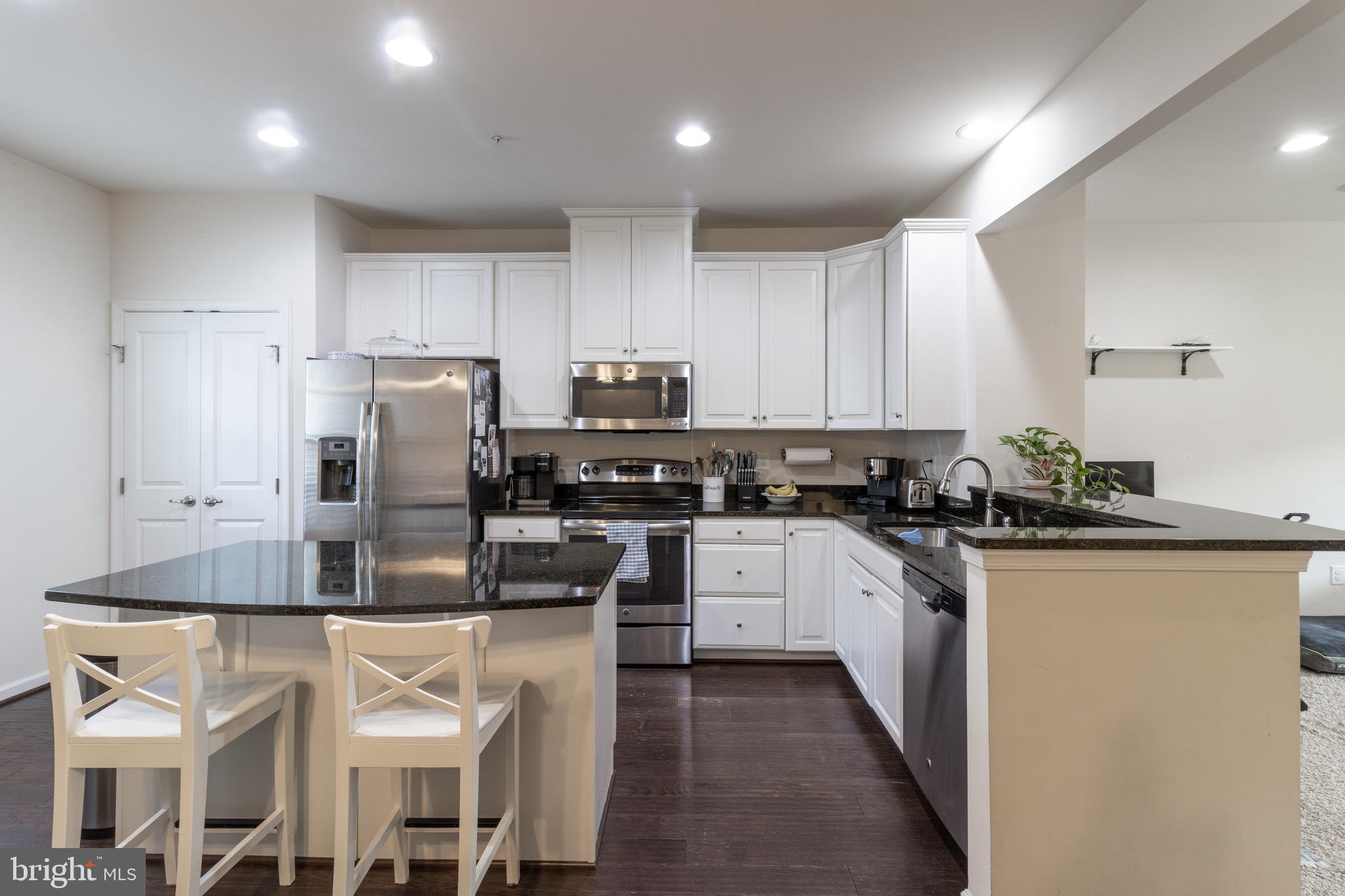 O'DONNELL SQUARE - Residential Lease