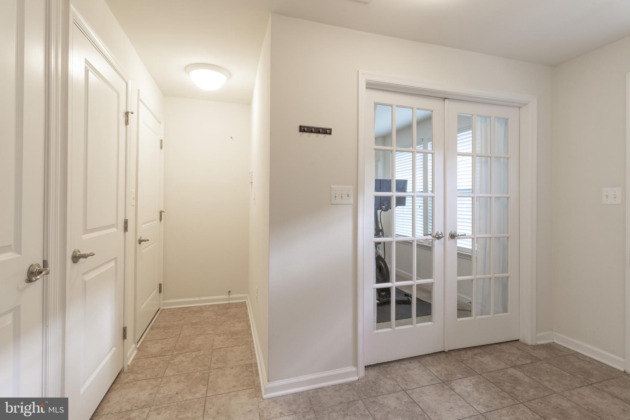 O'DONNELL SQUARE - Residential Lease