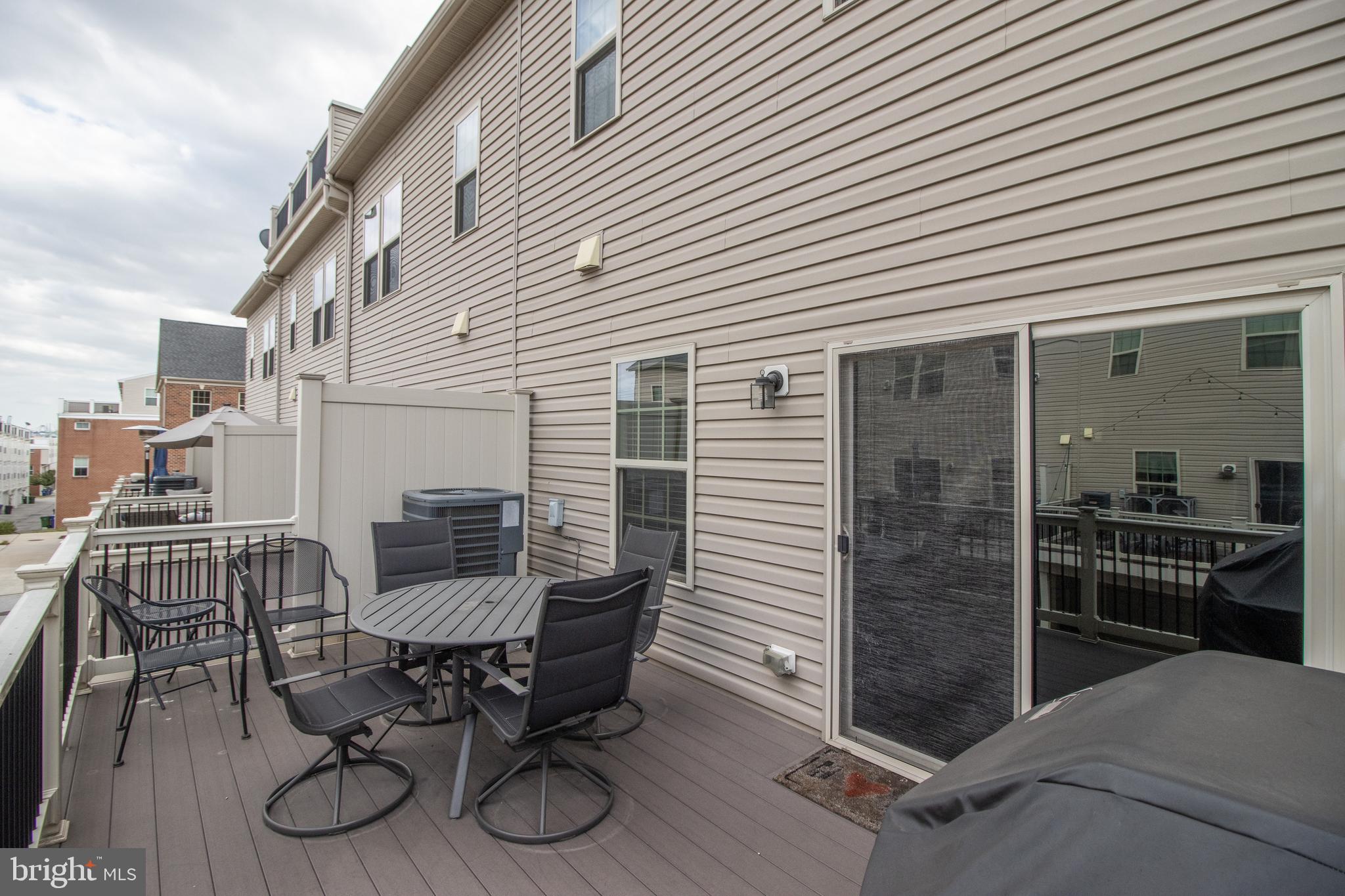 O'DONNELL SQUARE - Residential Lease