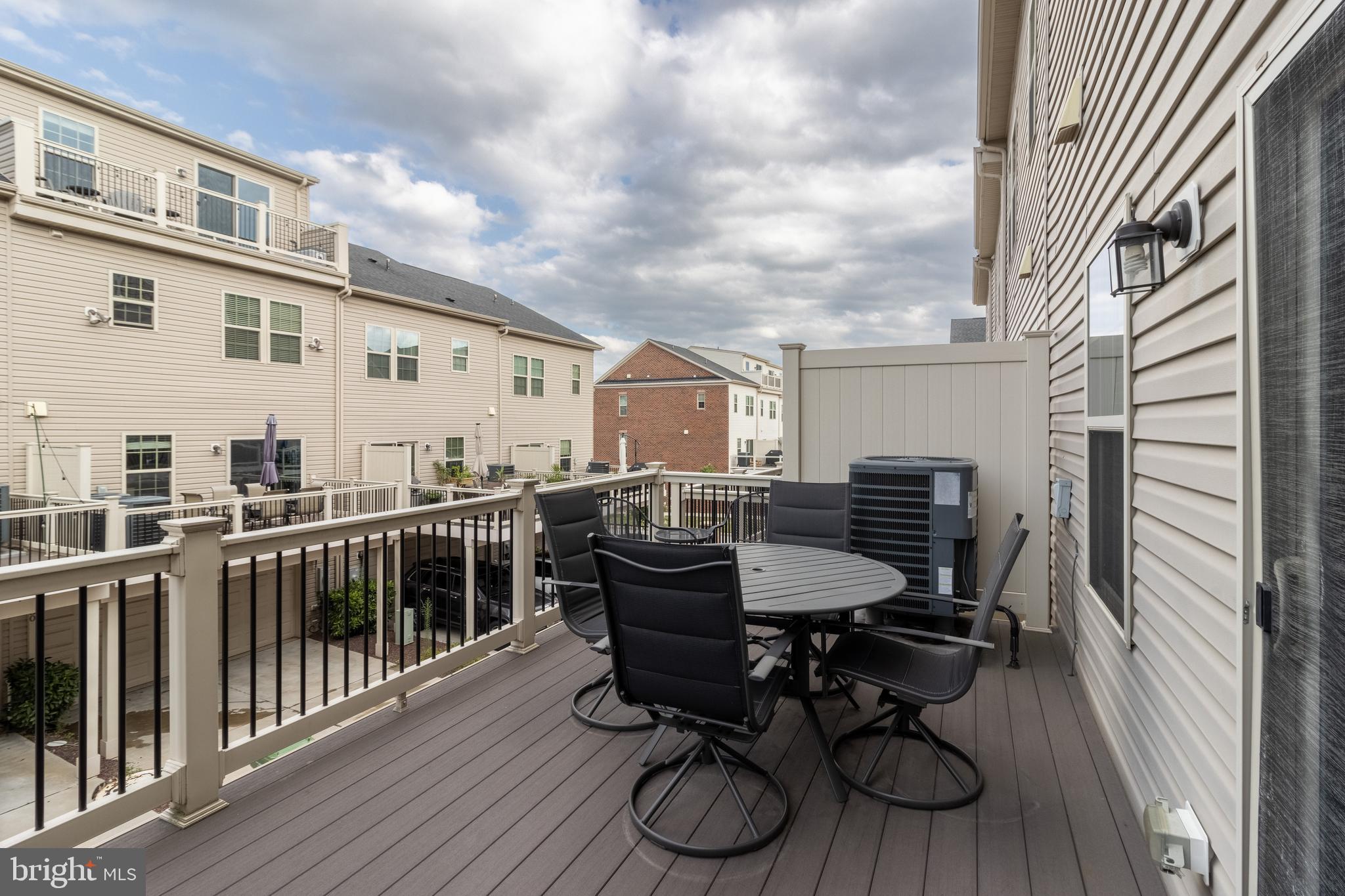 O'DONNELL SQUARE - Residential Lease