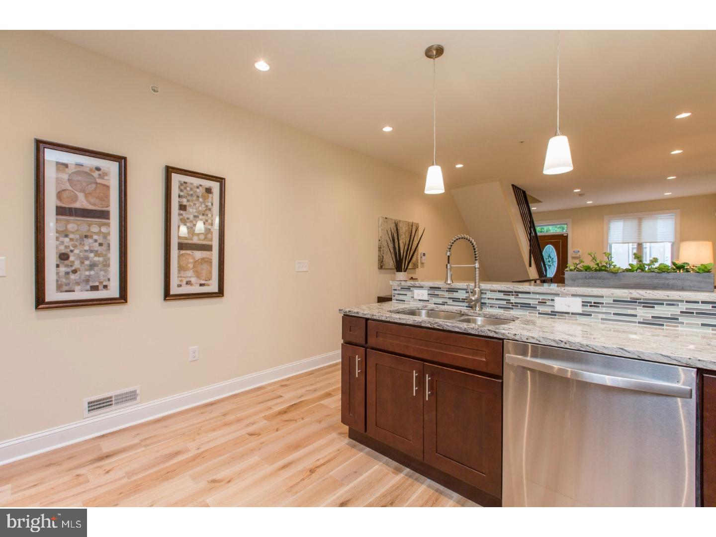 POINT BREEZE - Residential