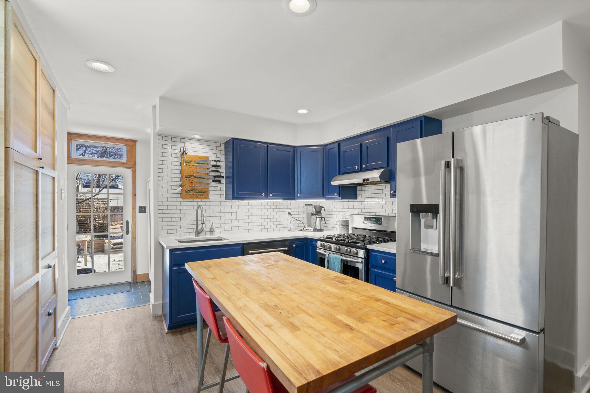 HAMPDEN HISTORIC DISTRICT - Residential