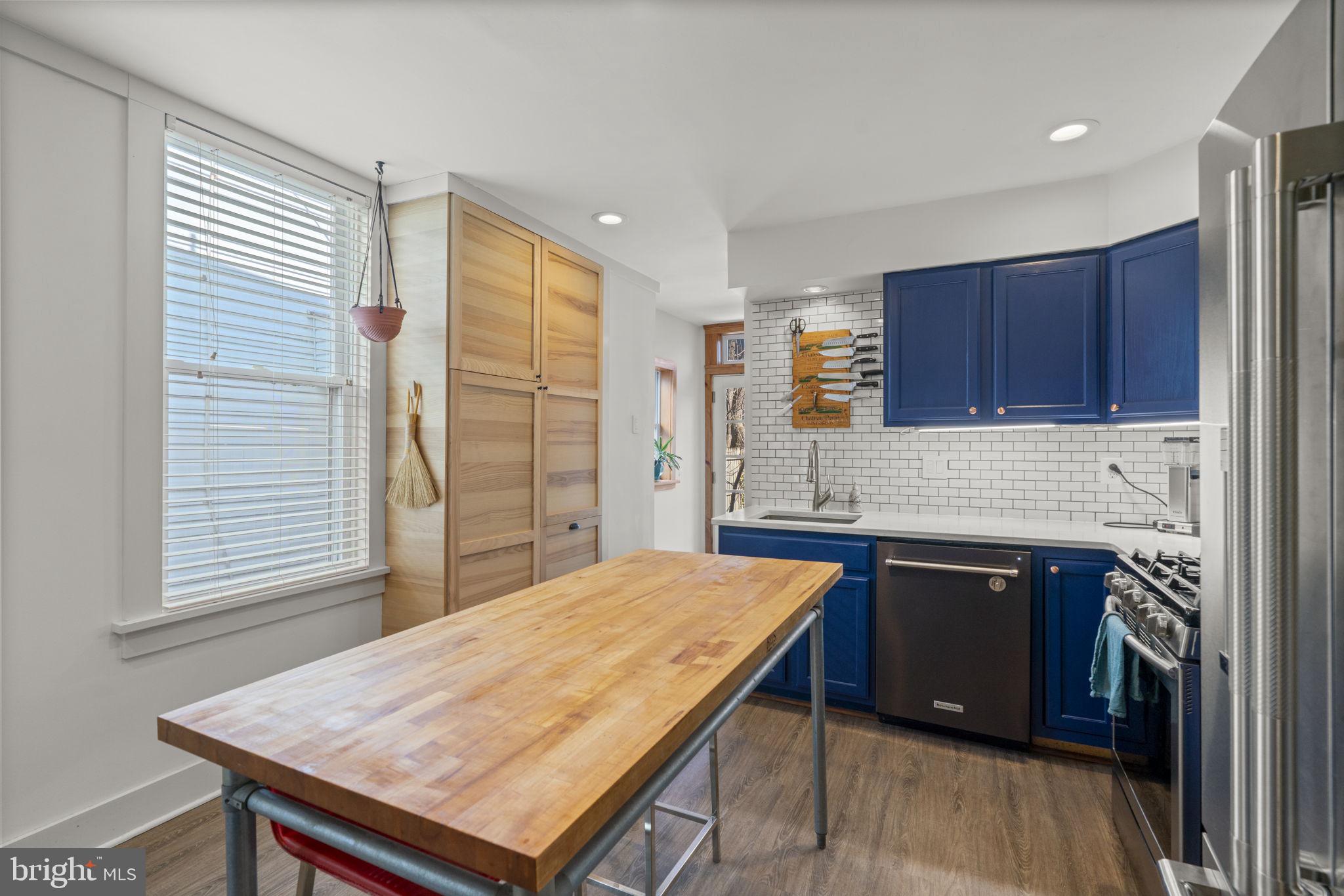 HAMPDEN HISTORIC DISTRICT - Residential