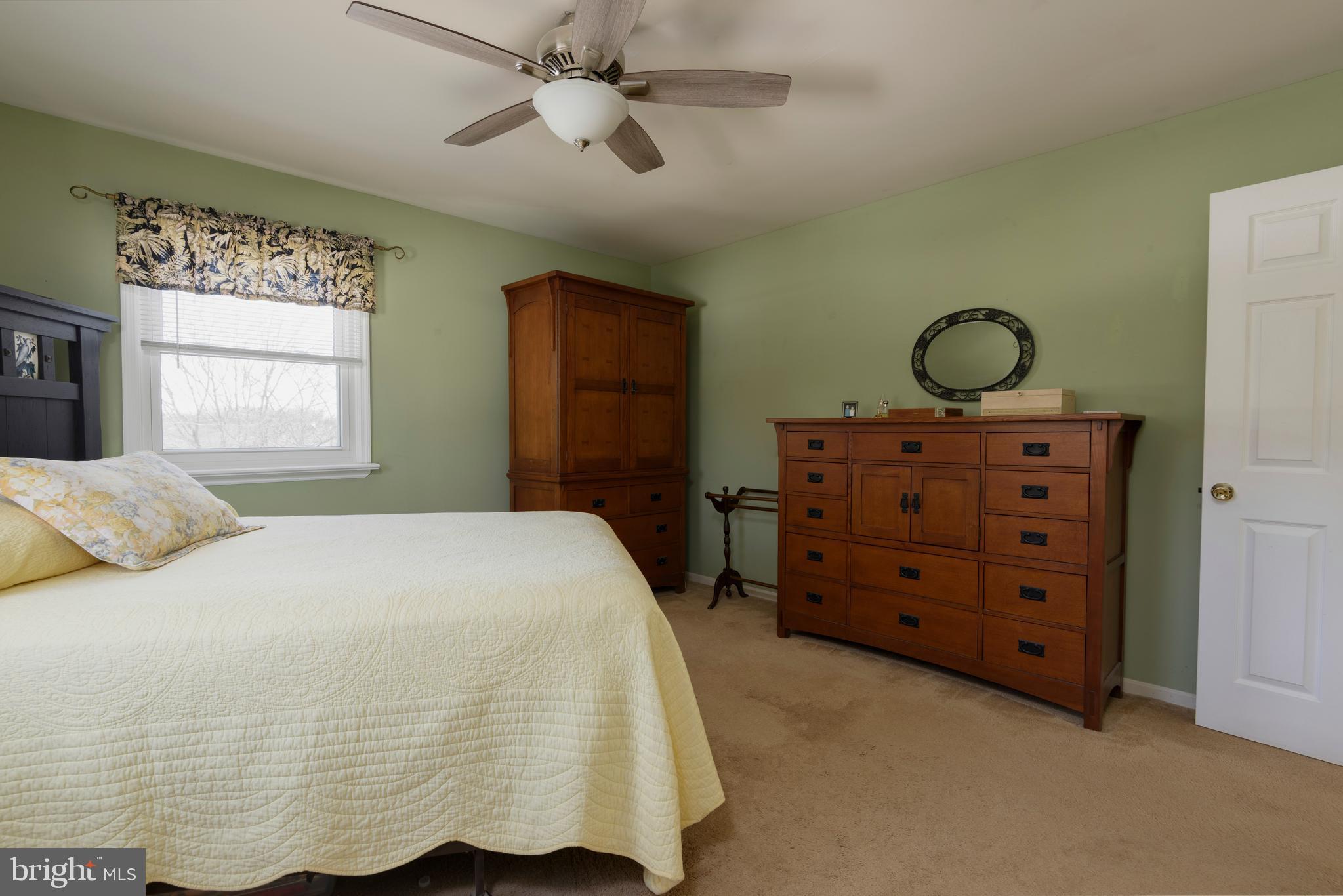 HUNTING HILLS - Residential