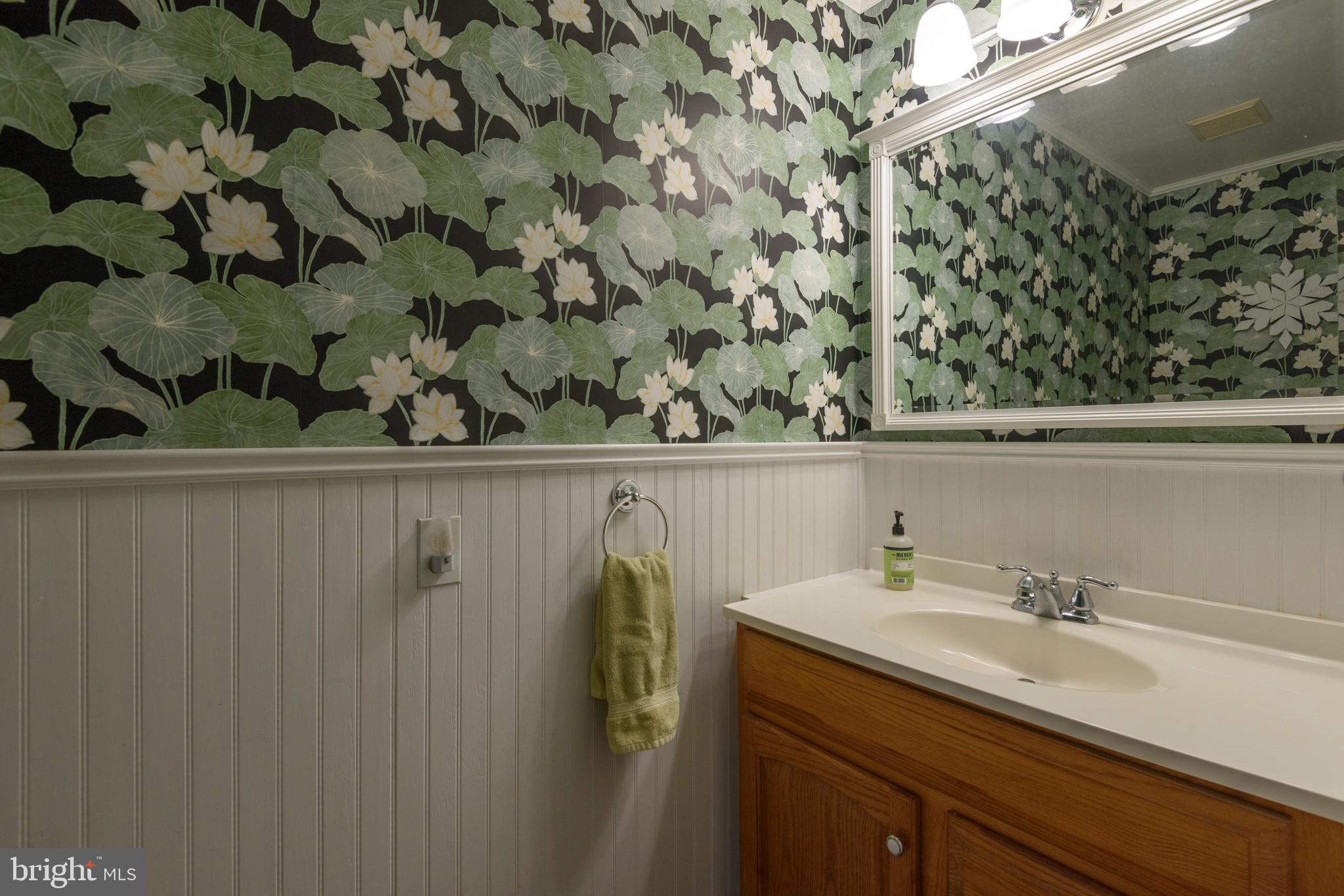 HUNTING HILLS - Residential