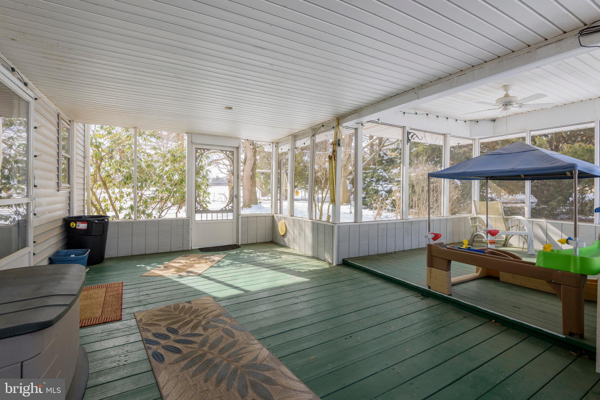 HUNTING HILLS - Residential