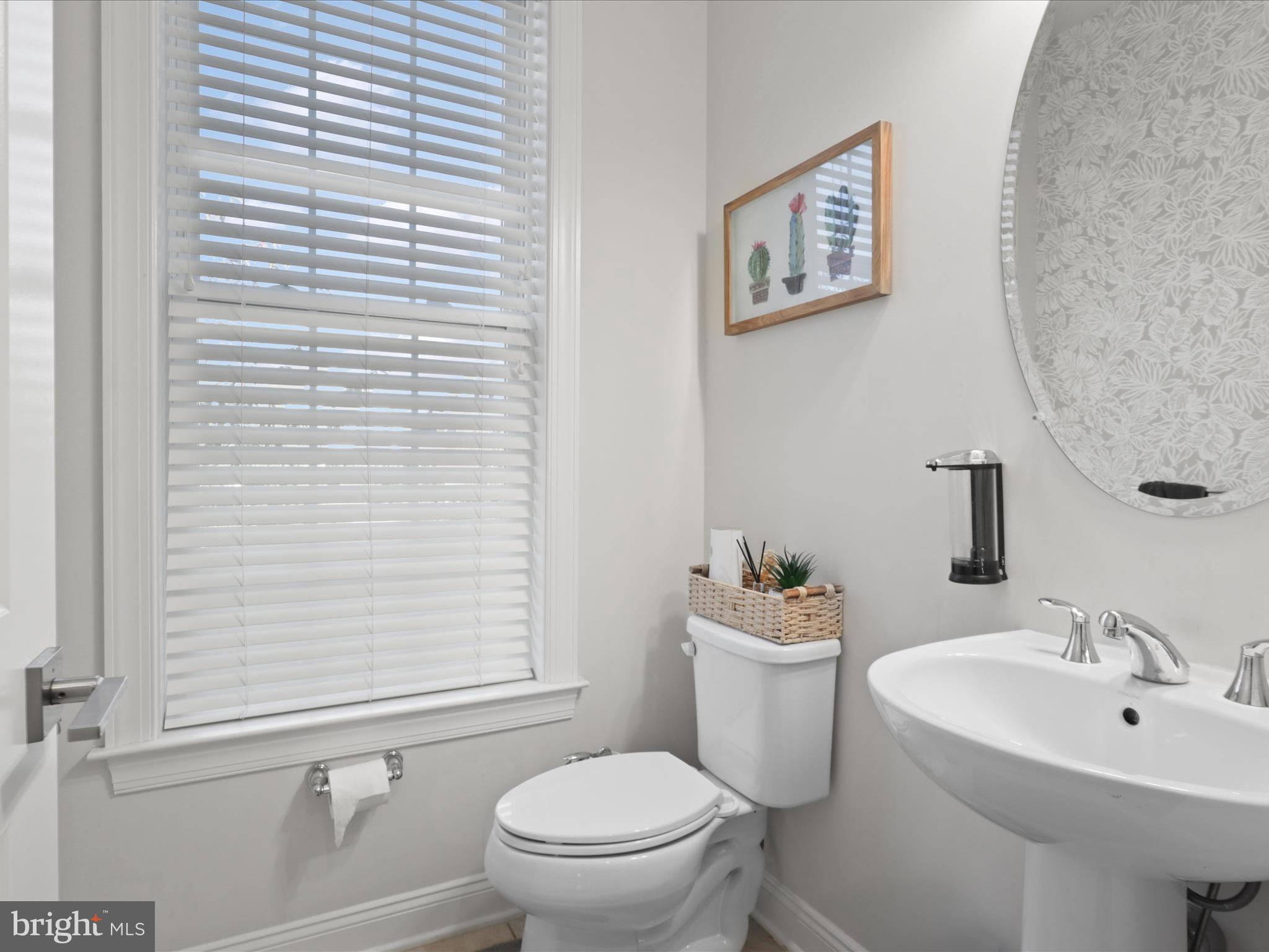 LOUDOUN VALLEY ESTATES 2 - Residential Lease