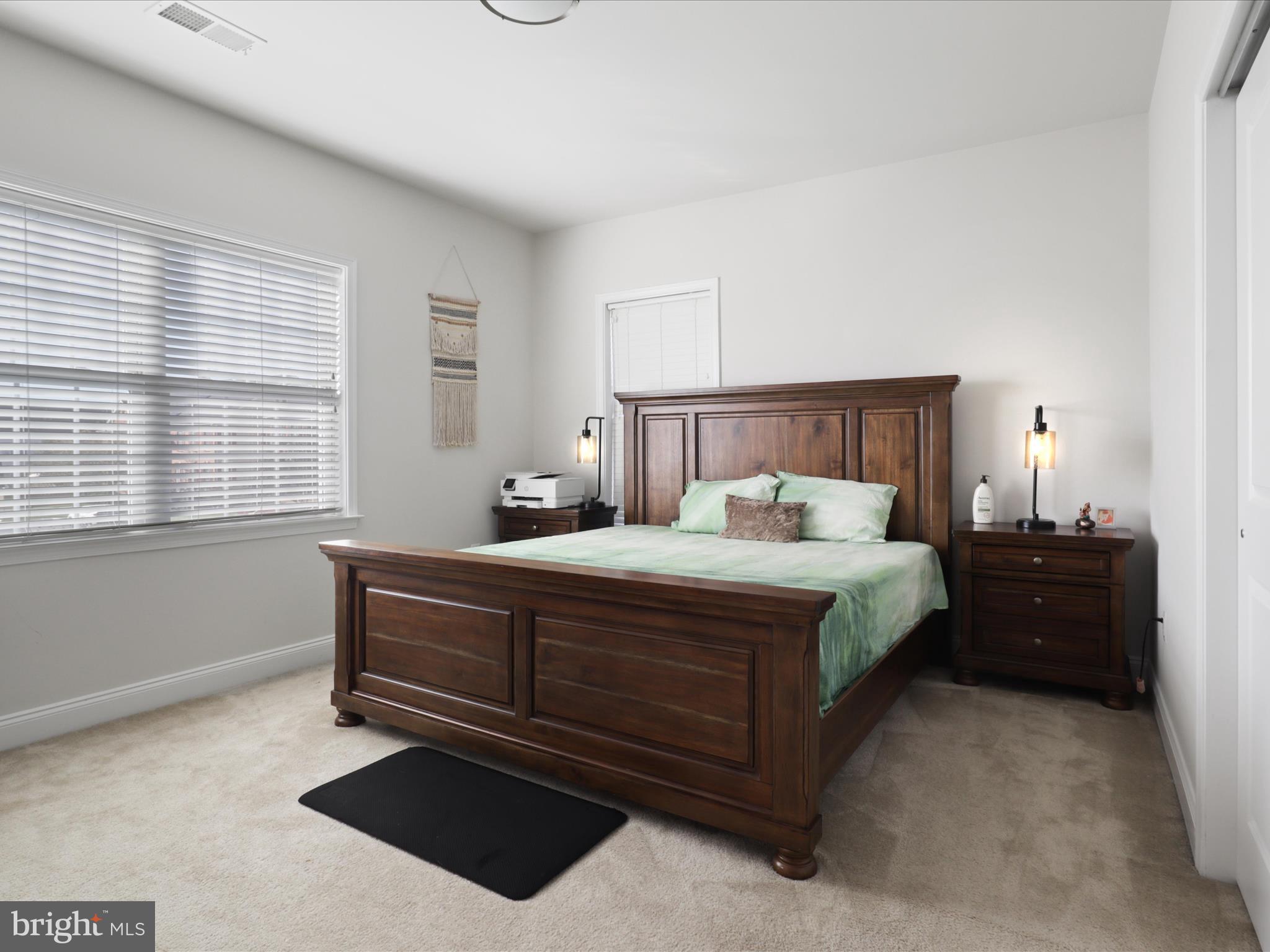 LOUDOUN VALLEY ESTATES 2 - Residential Lease