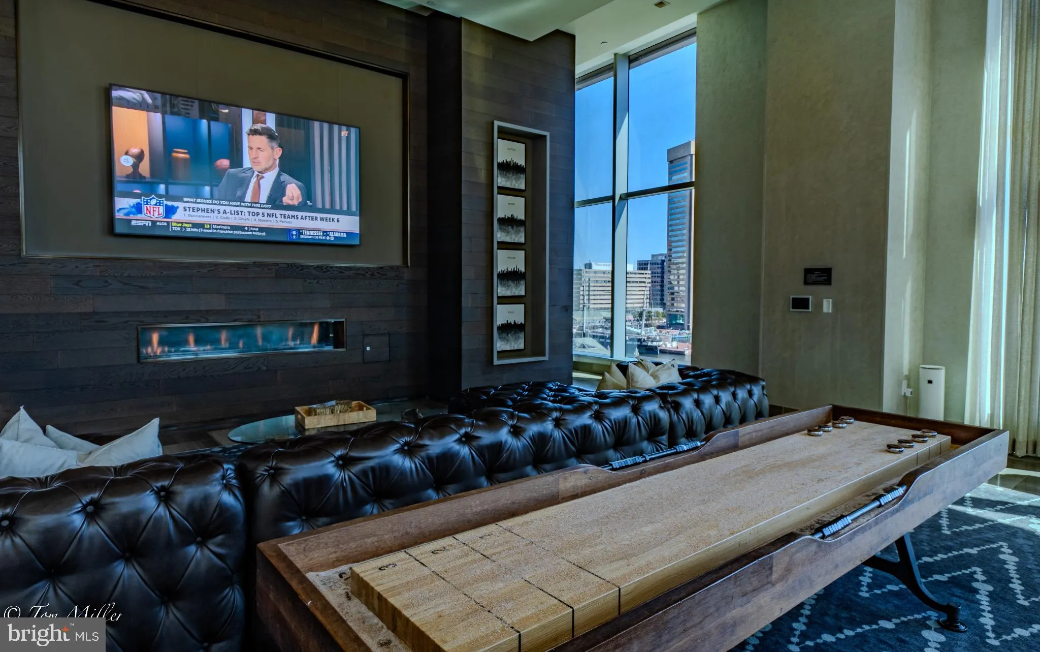 Baltimore, Maryland 21202, United States, 2 Bedrooms Bedrooms, ,2 BathroomsBathrooms,Residential,Active,255008