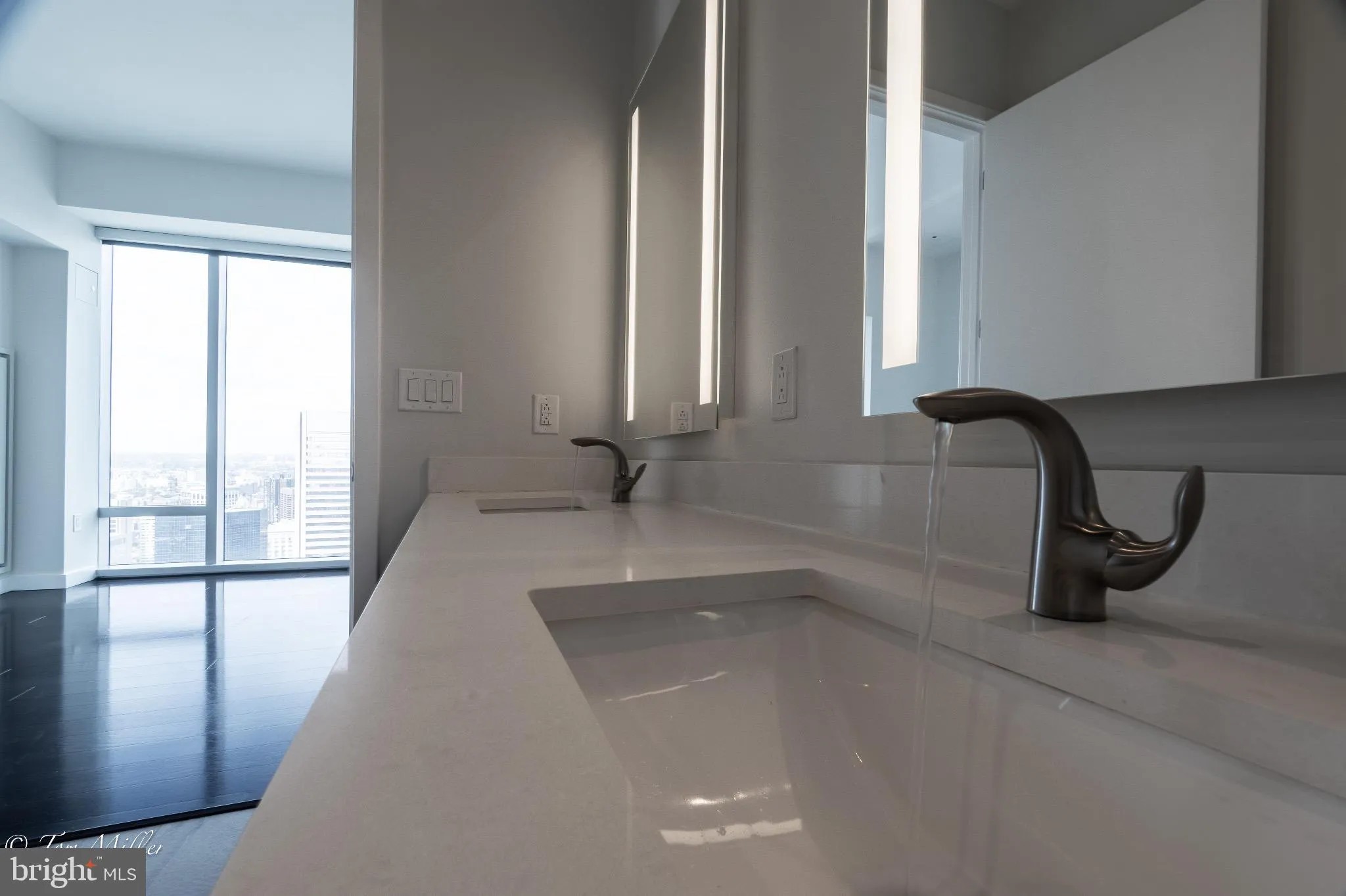 Baltimore, Maryland 21202, United States, 2 Bedrooms Bedrooms, ,2 BathroomsBathrooms,Residential,Active,255008