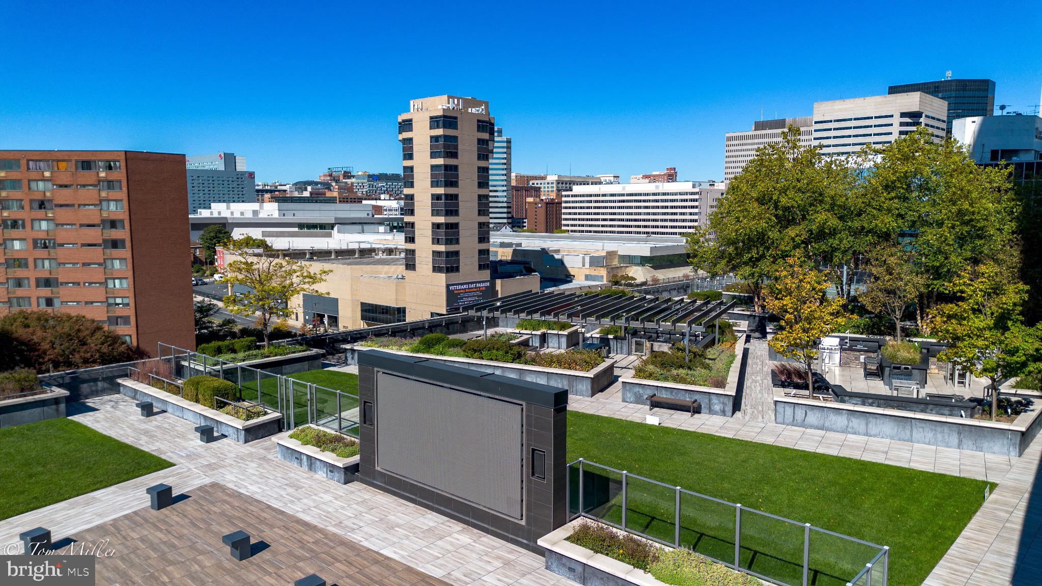 414 LIGHT STREET 4302