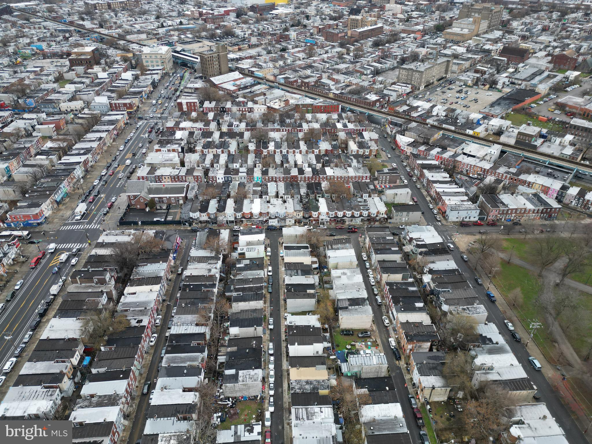 629 E LIPPINCOTT STREET