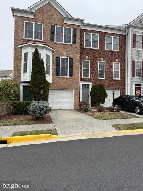 MLS: VAFX2232530