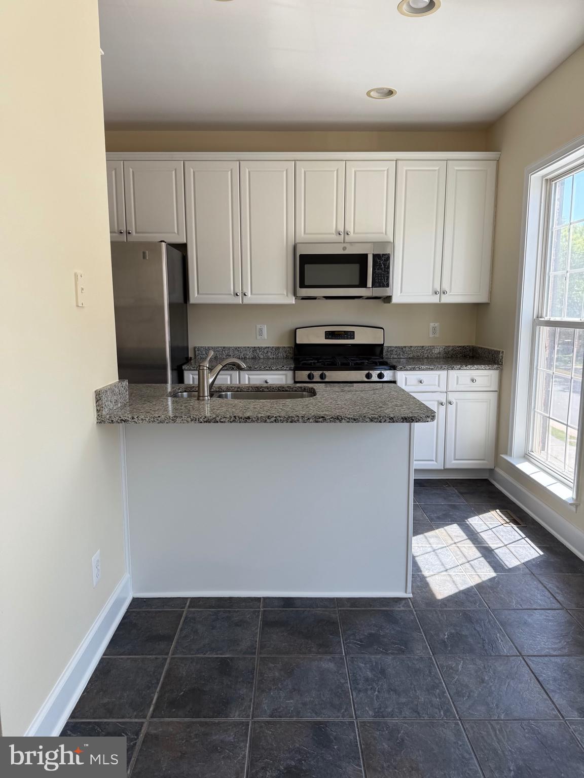 COPPERMINE CROSSING - Residential Lease