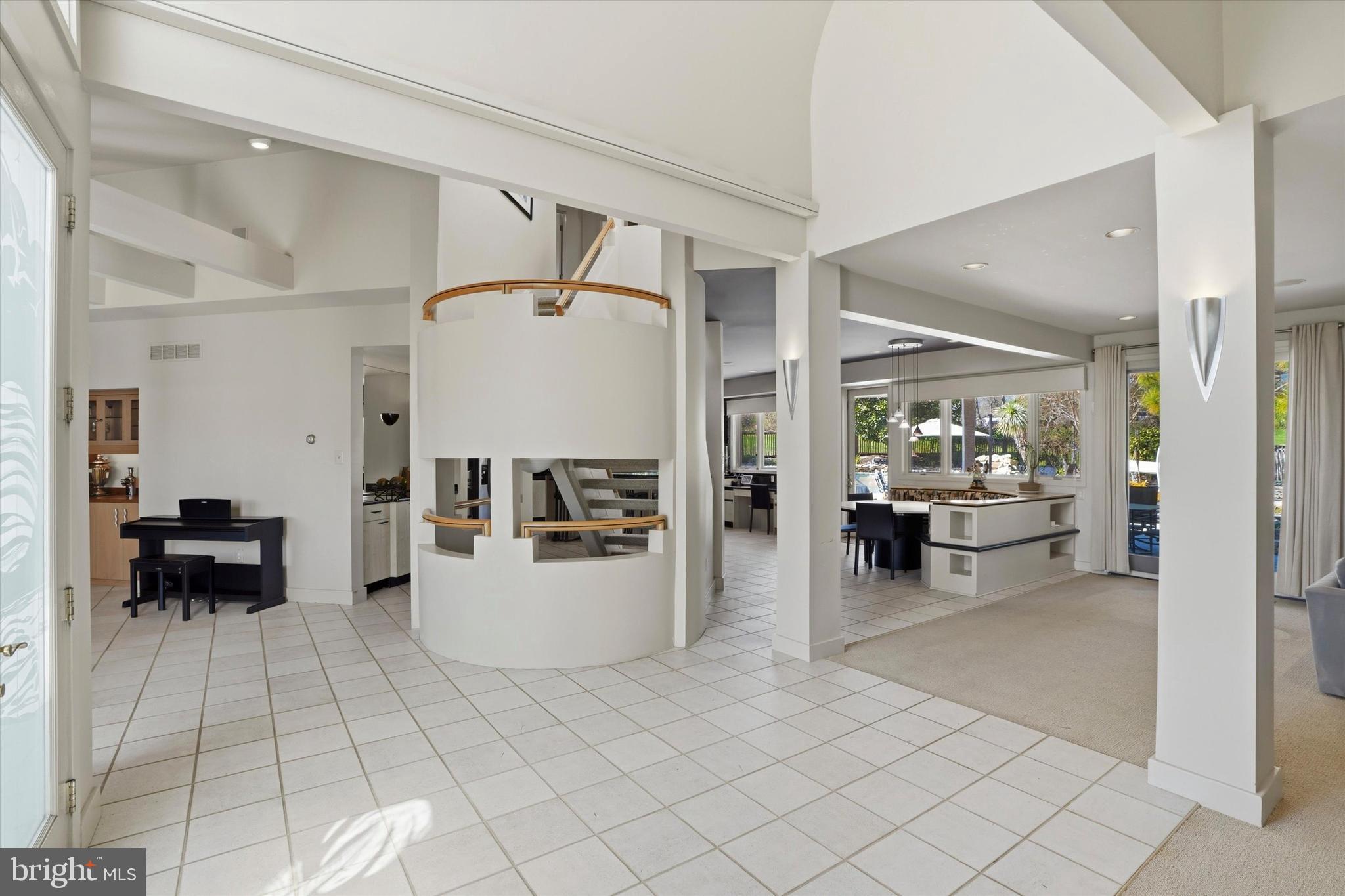 ARBOUR HILL - Residential