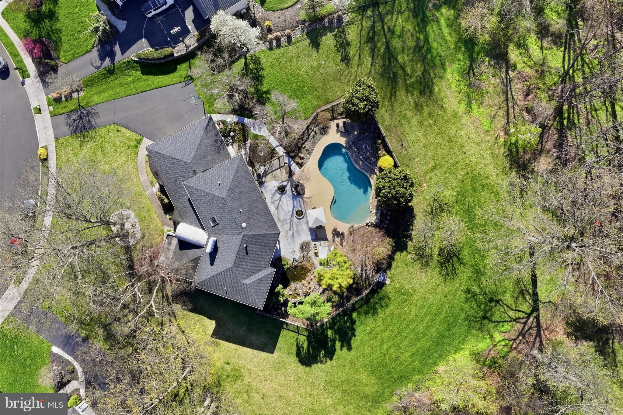 ARBOUR HILL - Residential