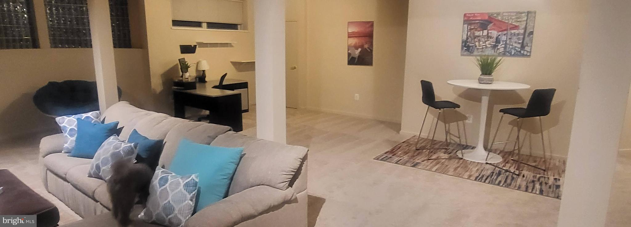 ARBOUR HILL - Residential