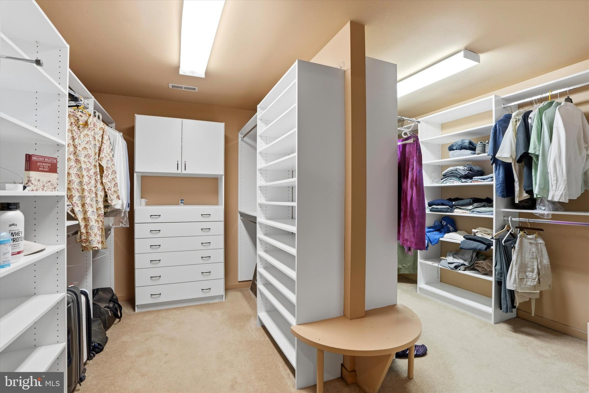 ARBOUR HILL - Residential