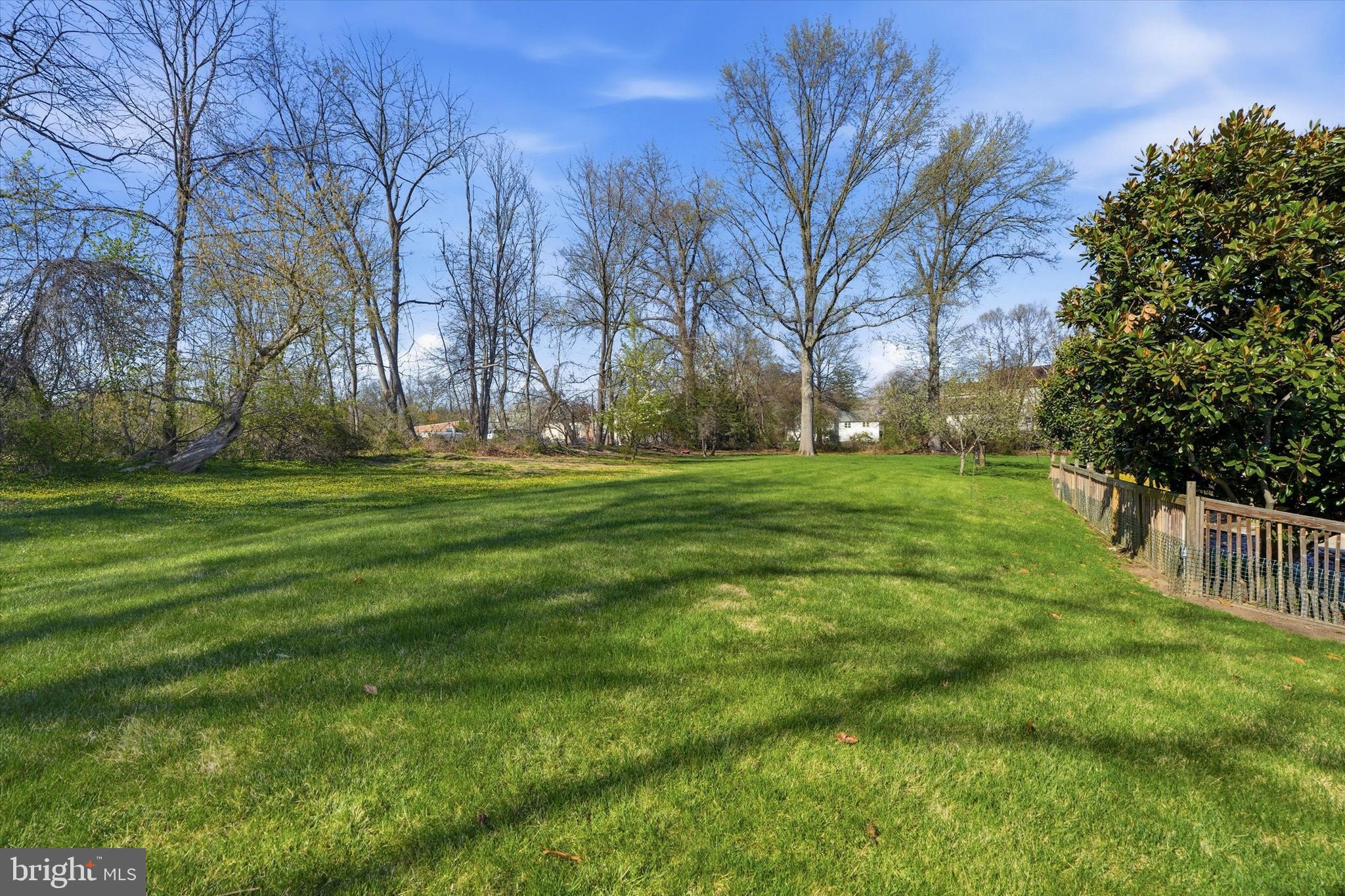 ARBOUR HILL - Residential