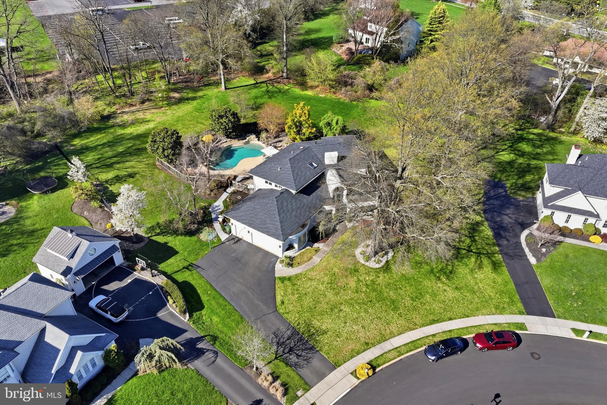 ARBOUR HILL - Residential