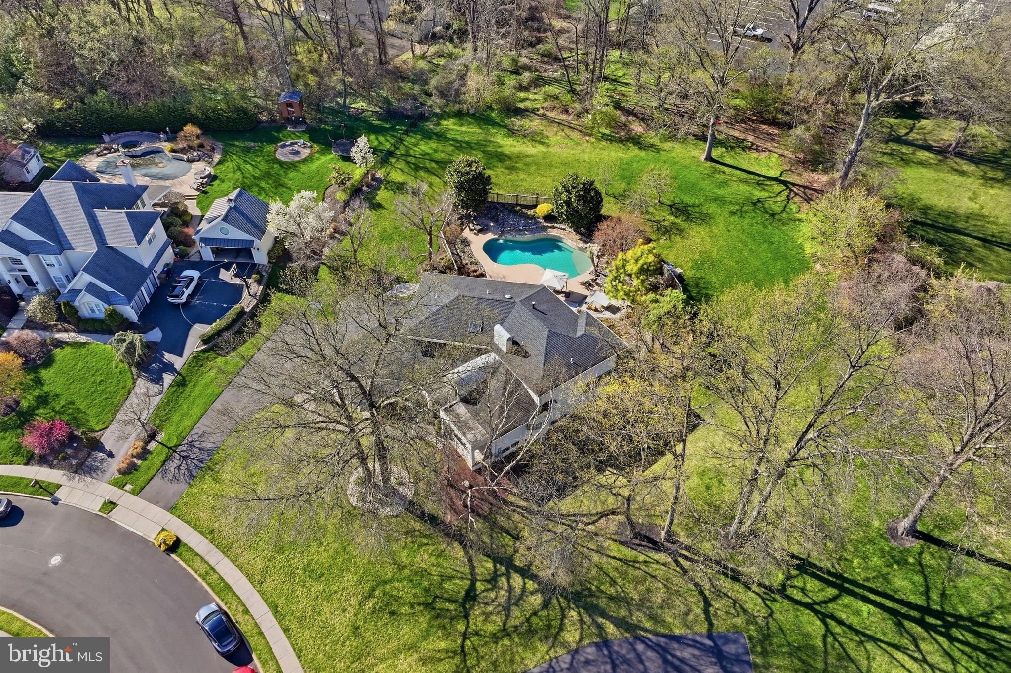 ARBOUR HILL - Residential