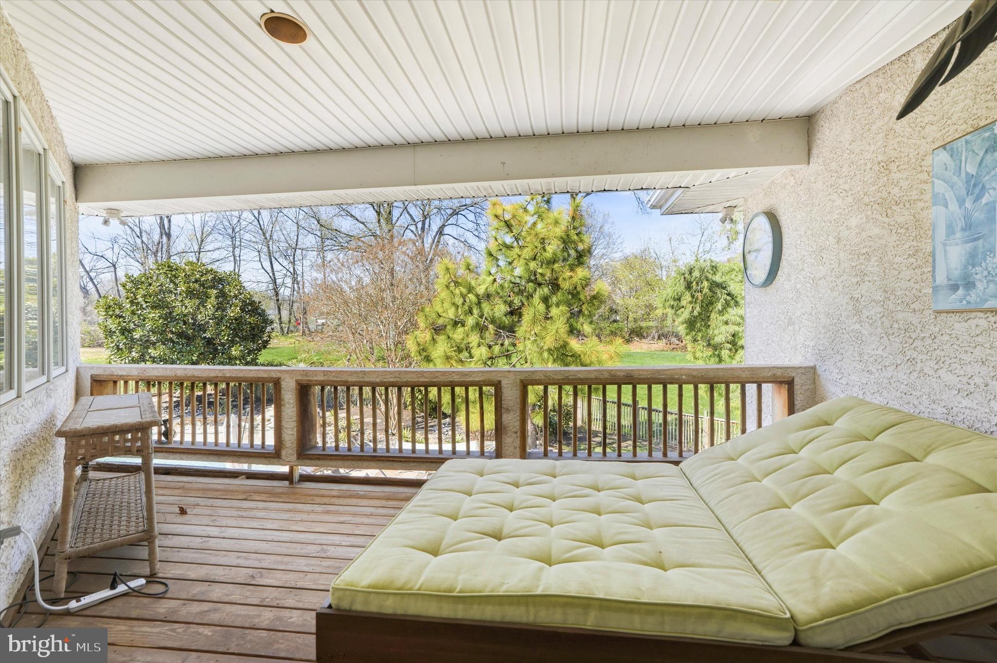 ARBOUR HILL - Residential