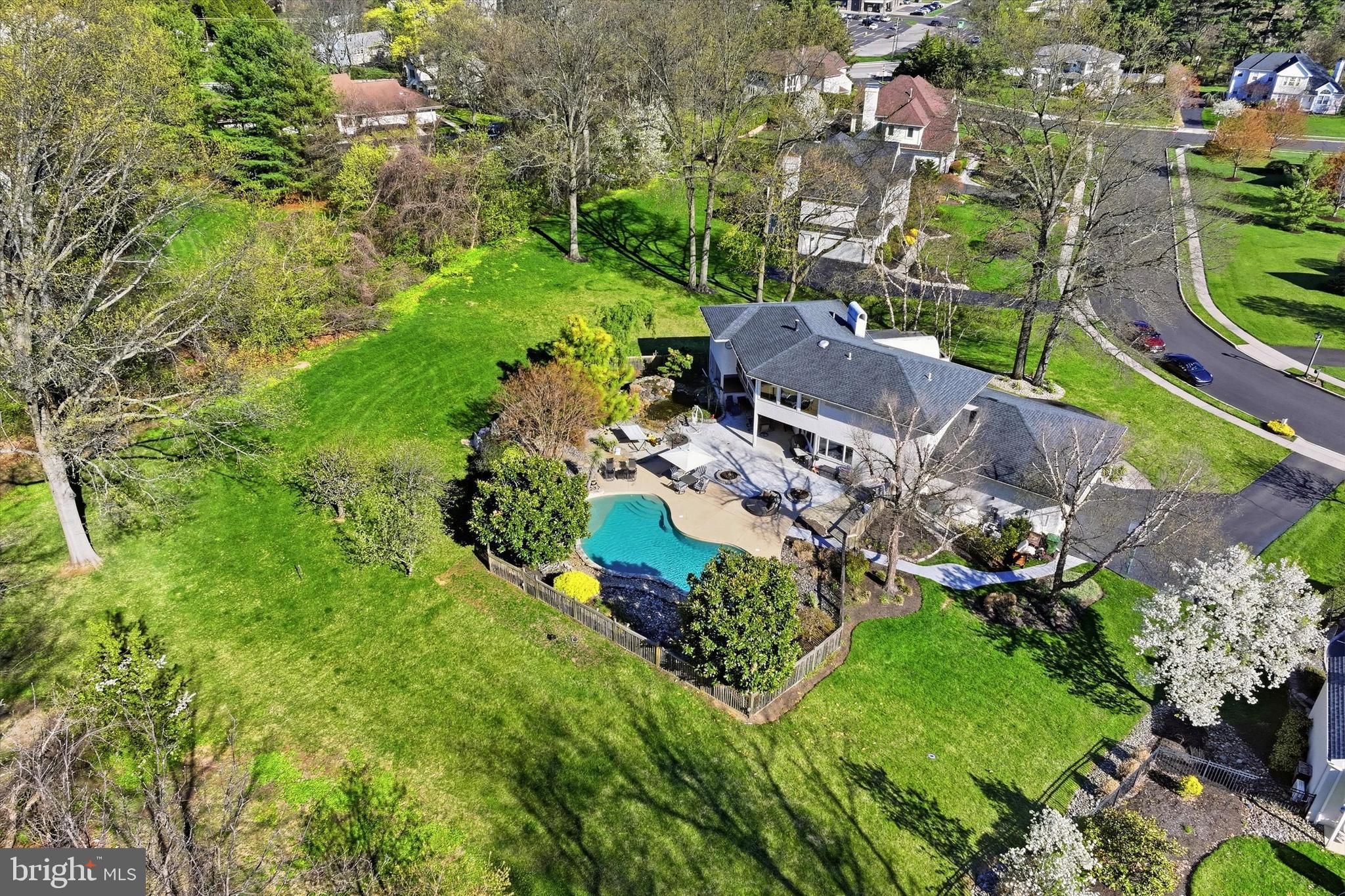 ARBOUR HILL - Residential