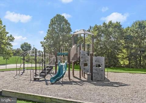 FREDERICKTOWNE VILLAGE - Residential