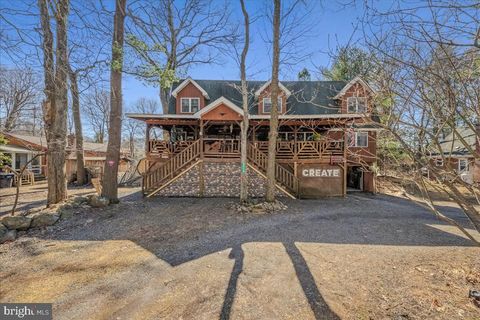 2119 VACATION LANE POCONO SUMMIT PA 18346