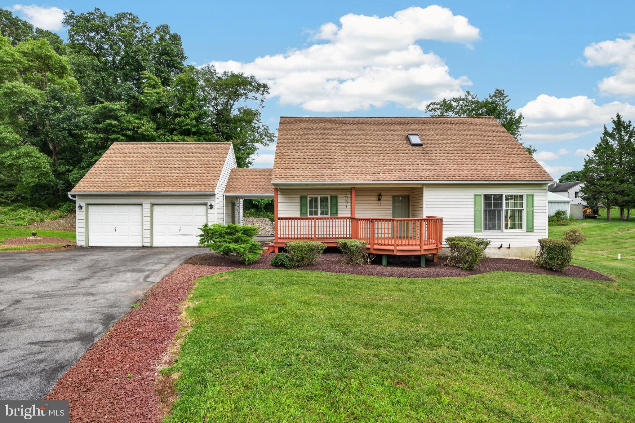 5039 VALLEY VIEW ROAD