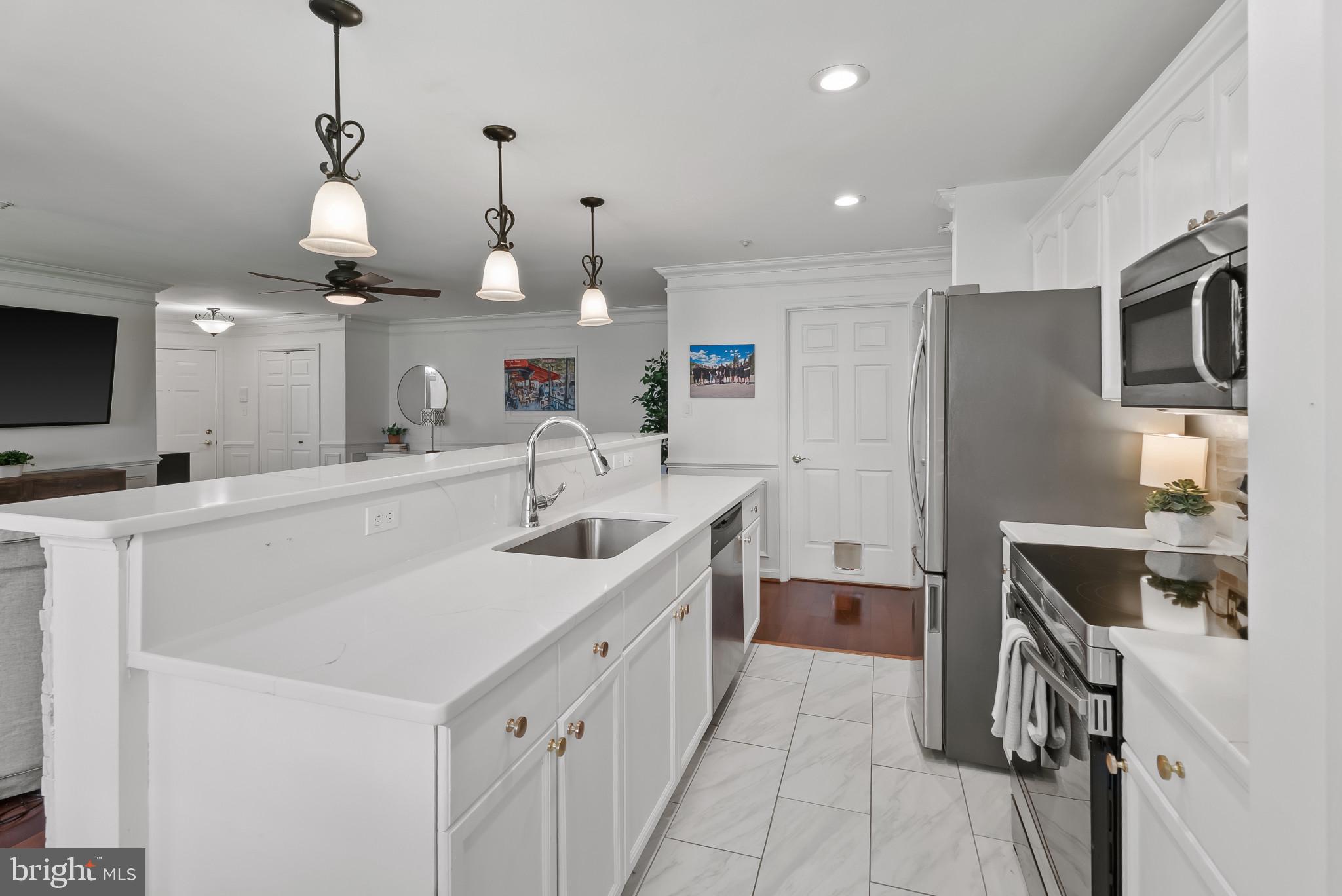 LAKETREE - Residential