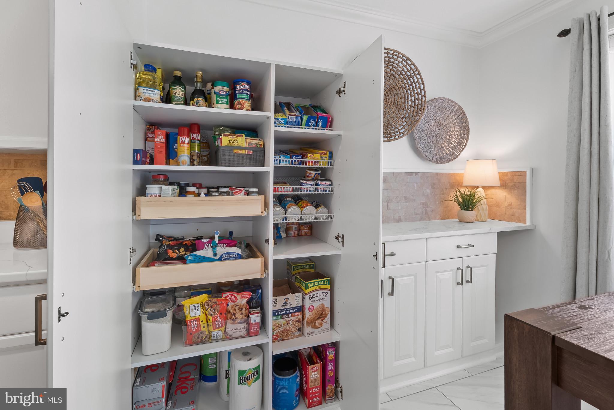 LAKETREE - Residential