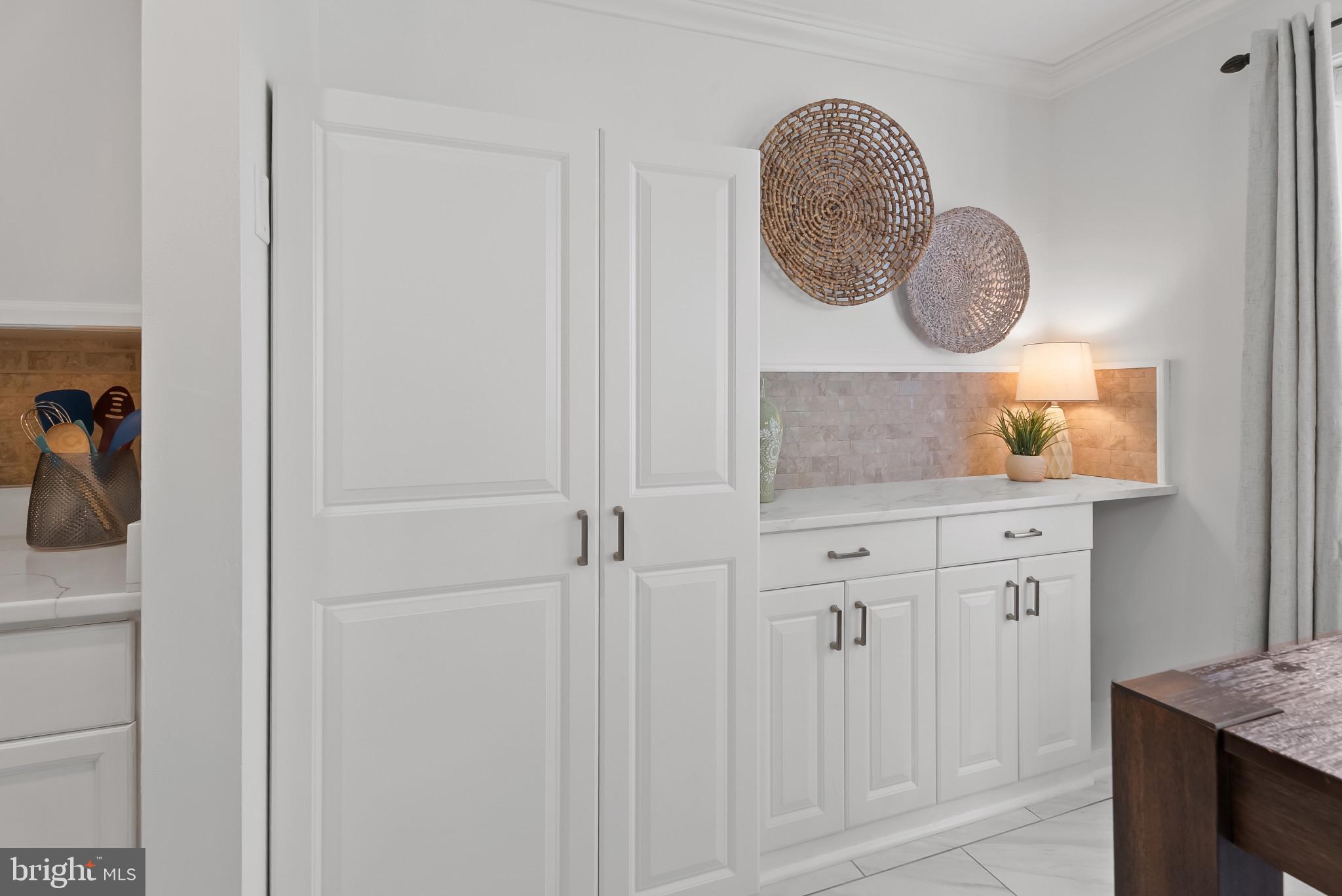 LAKETREE - Residential