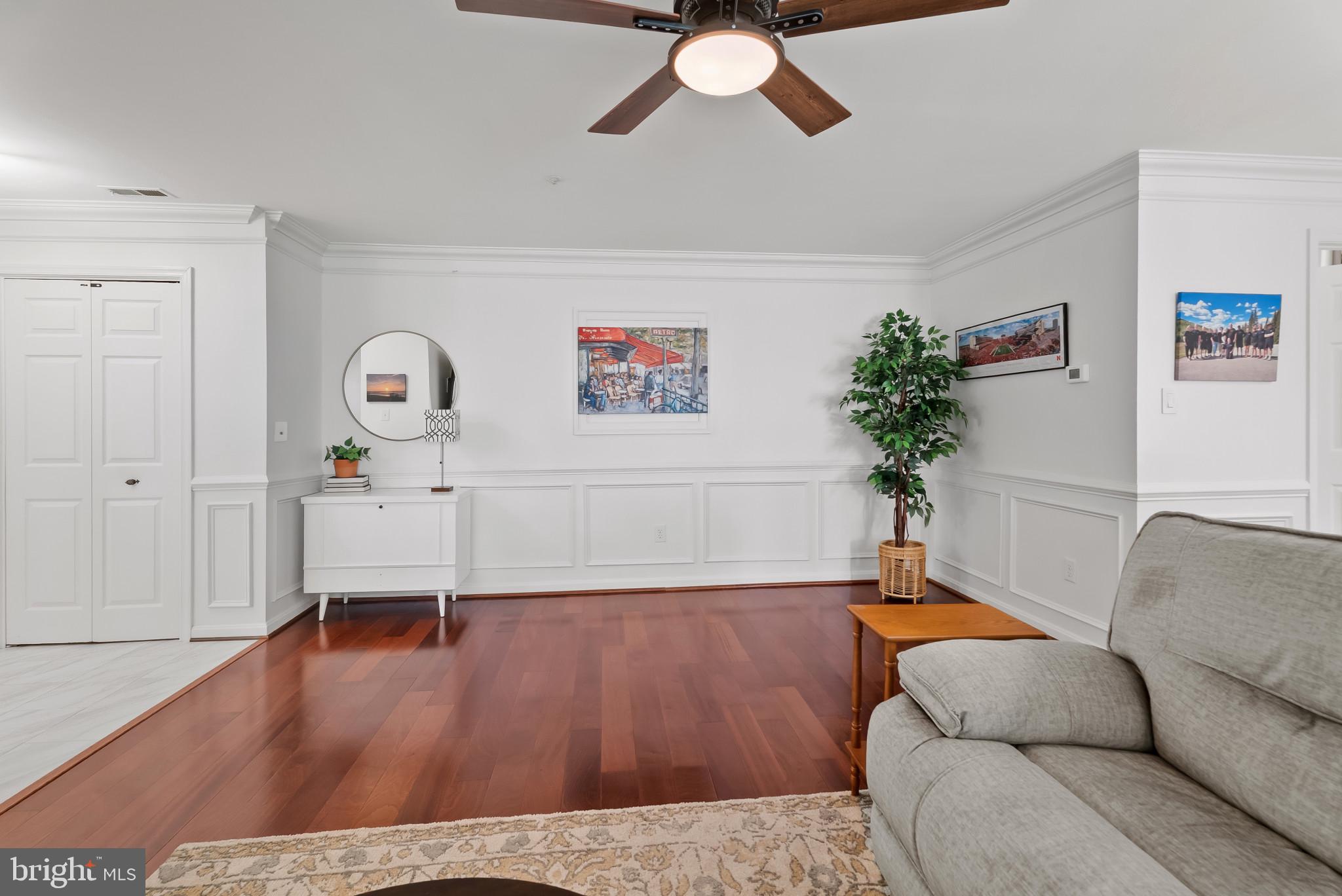 LAKETREE - Residential