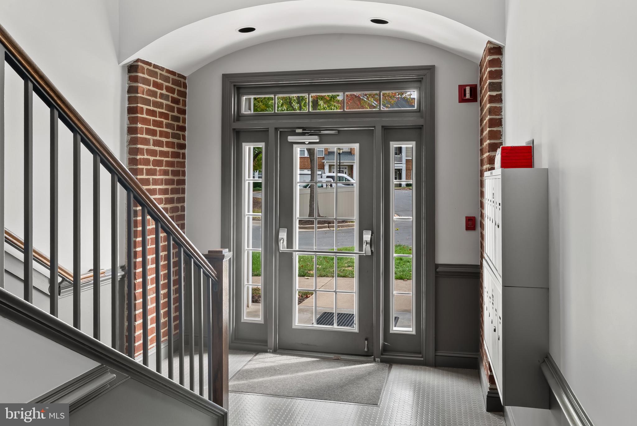 LAKETREE - Residential