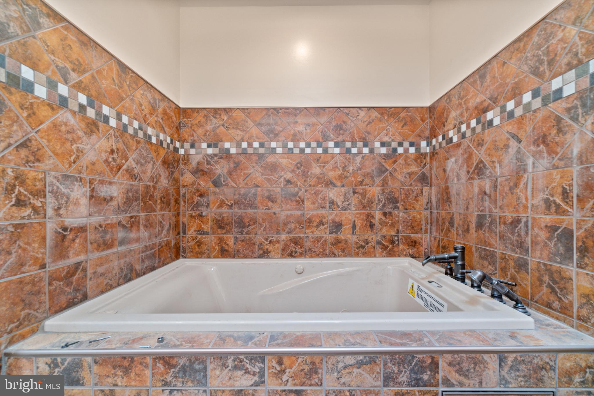 HIGHLANDTOWN - Residential