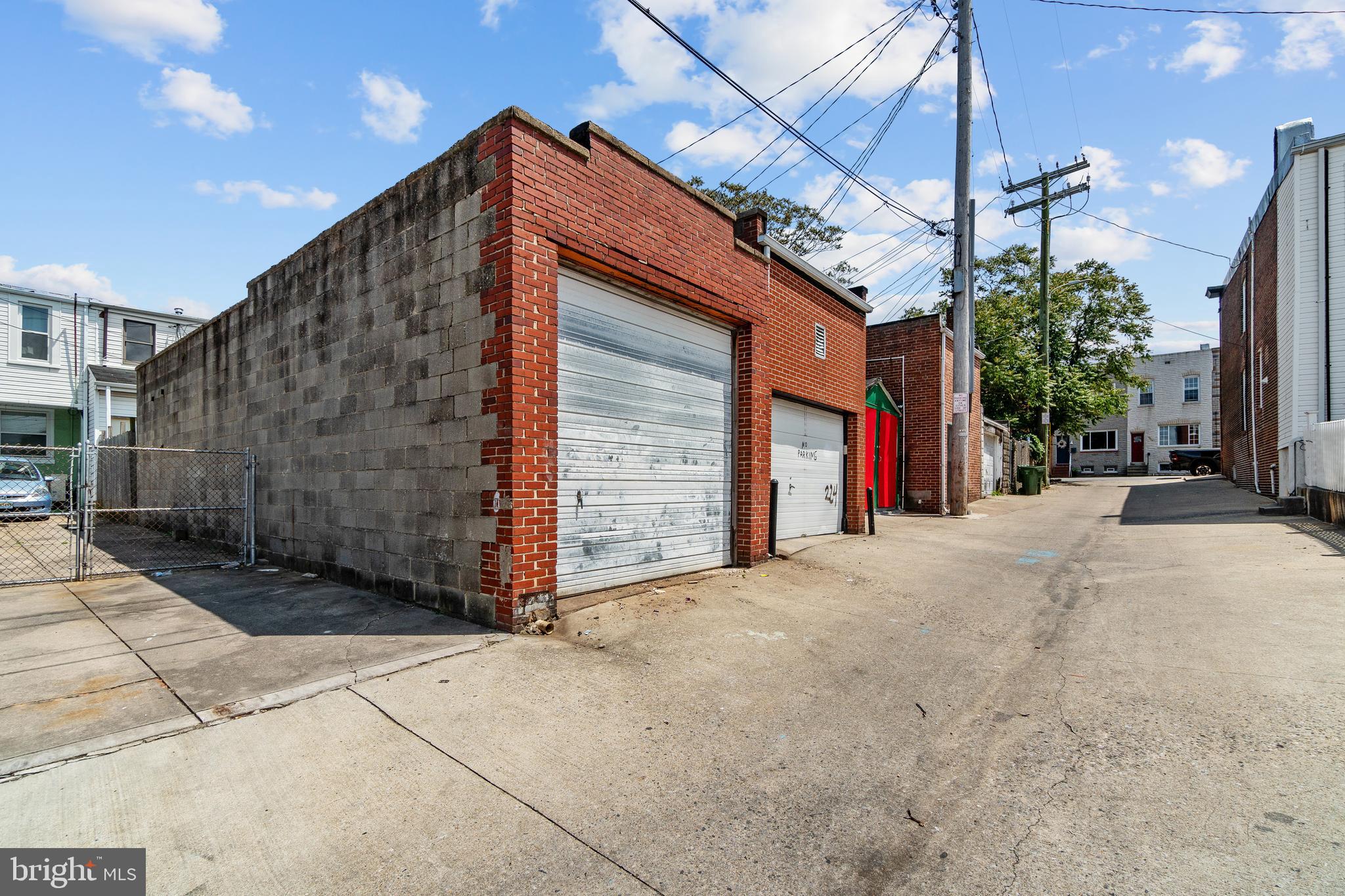 HIGHLANDTOWN - Residential