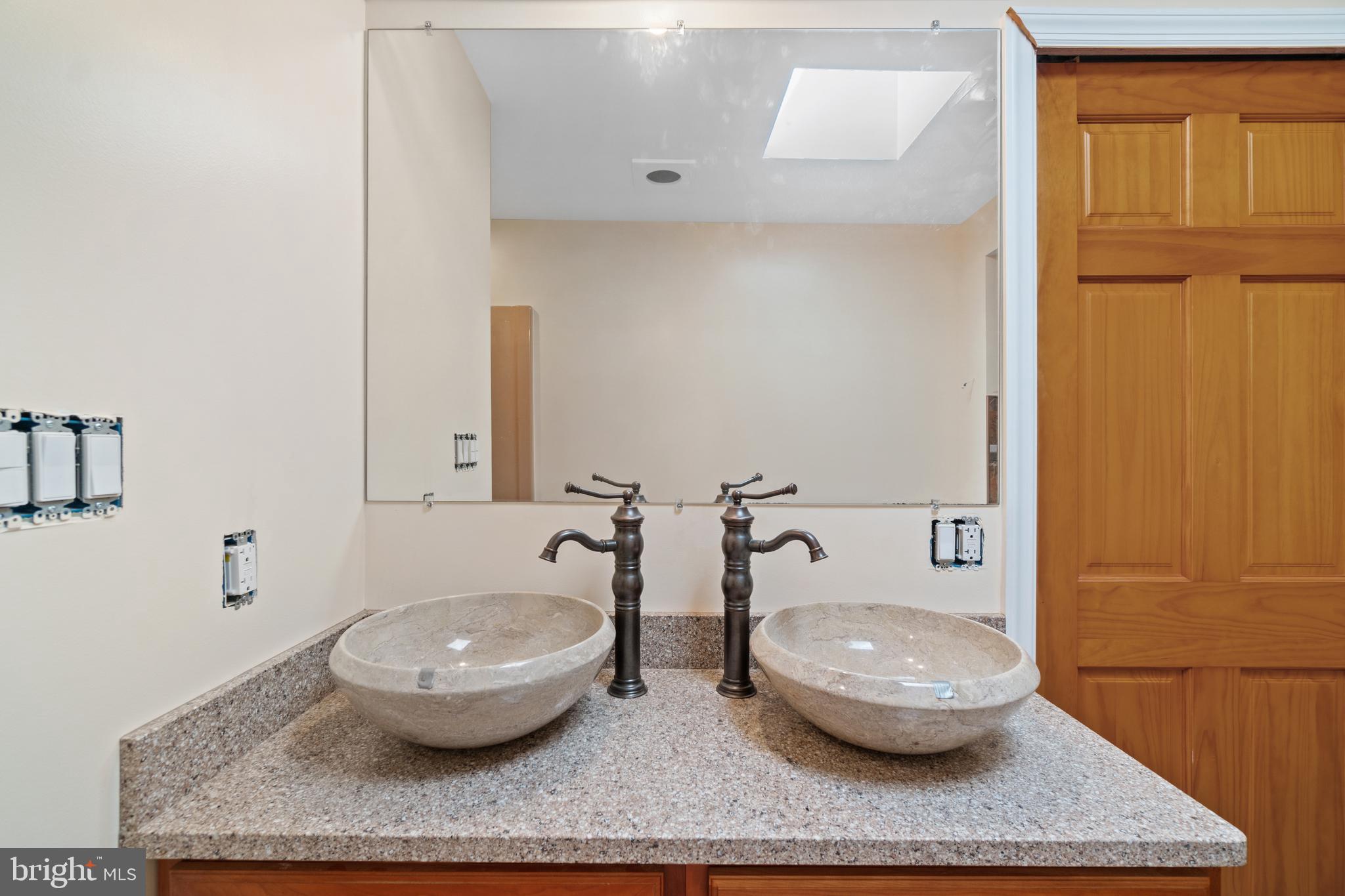 HIGHLANDTOWN - Residential