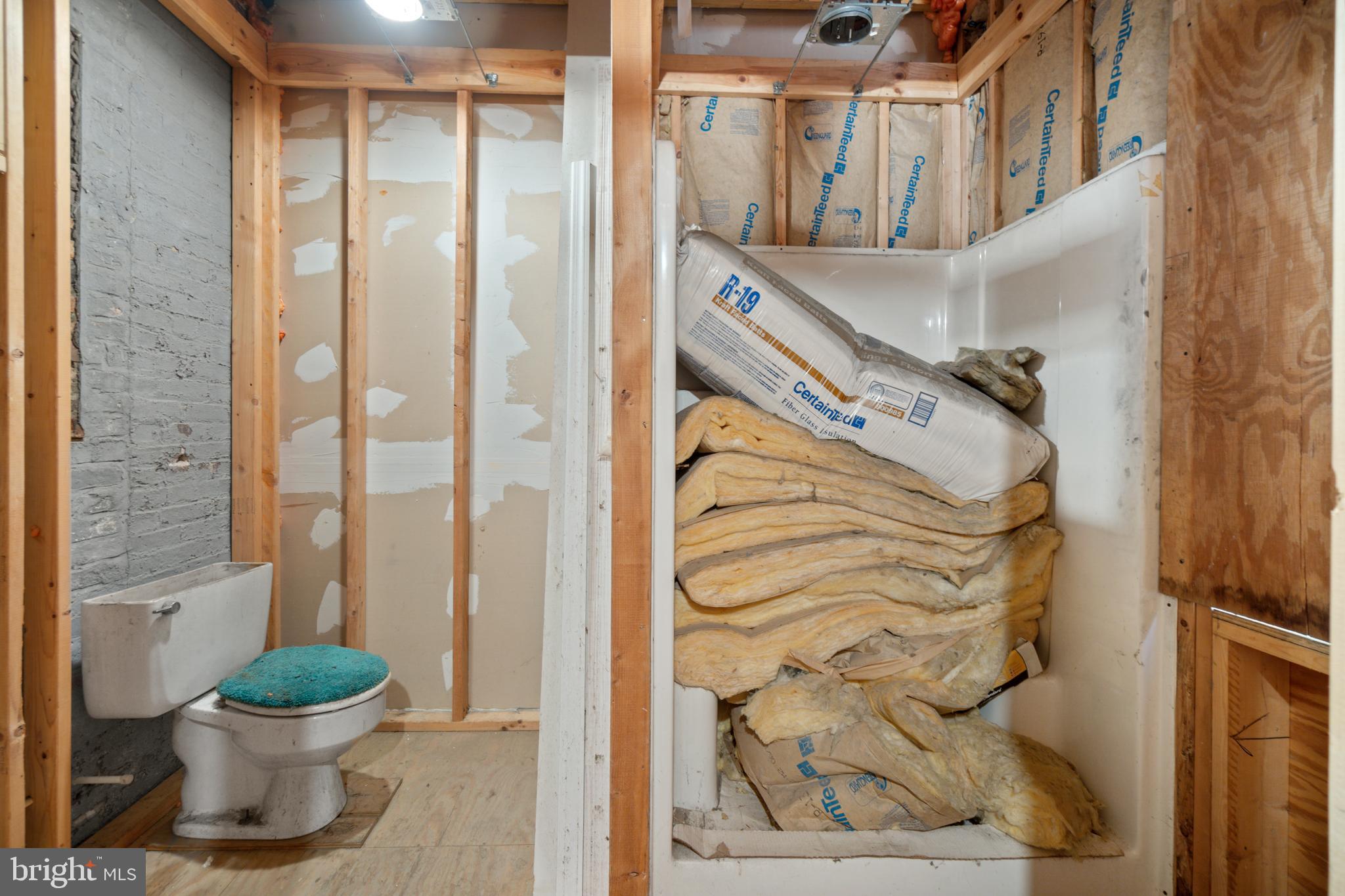 HIGHLANDTOWN - Residential