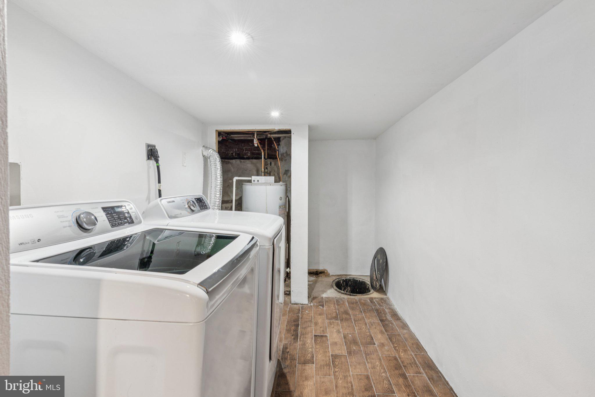 OLDE KENSINGTON - Residential