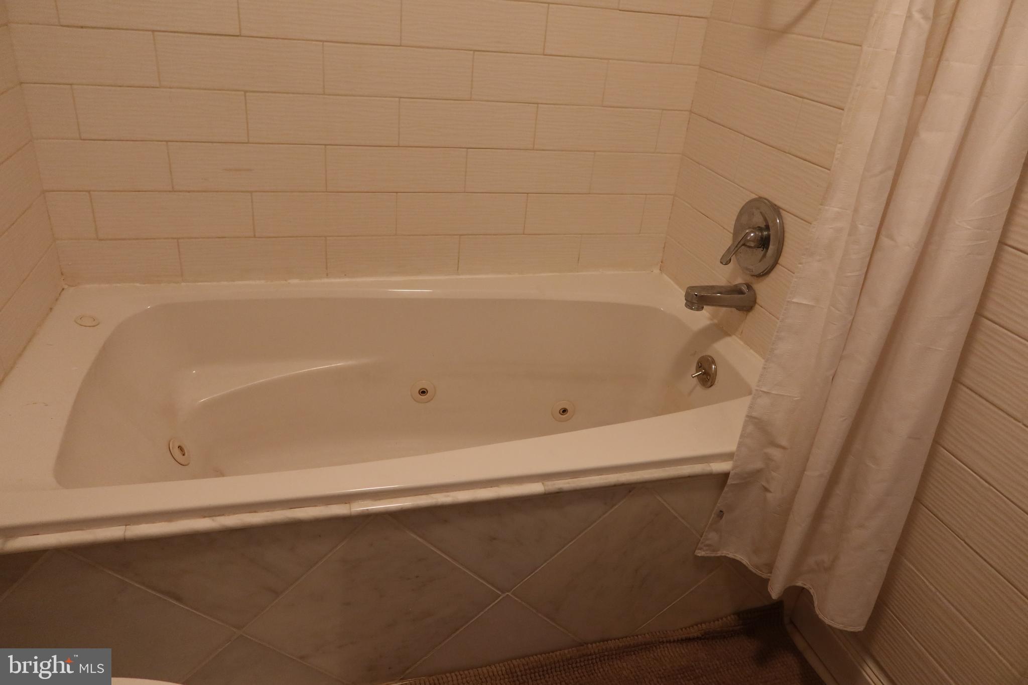 NORTHERN LIBERTIES - Residential Lease